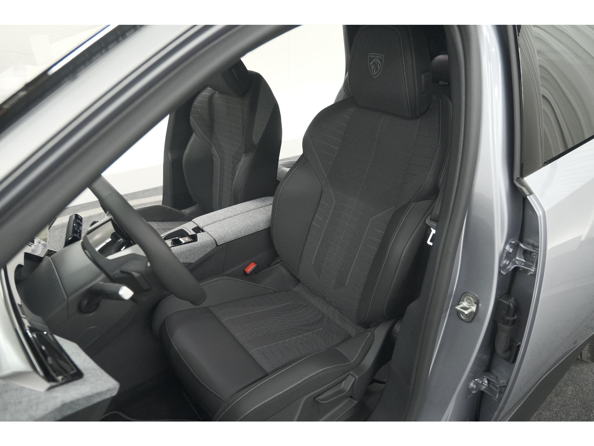 Peugeot 5008 HYbrid 145 e-DCS6 GT | Panoramadak | Camera | Elektrische Achterklep | Adaptieve Cruise Control