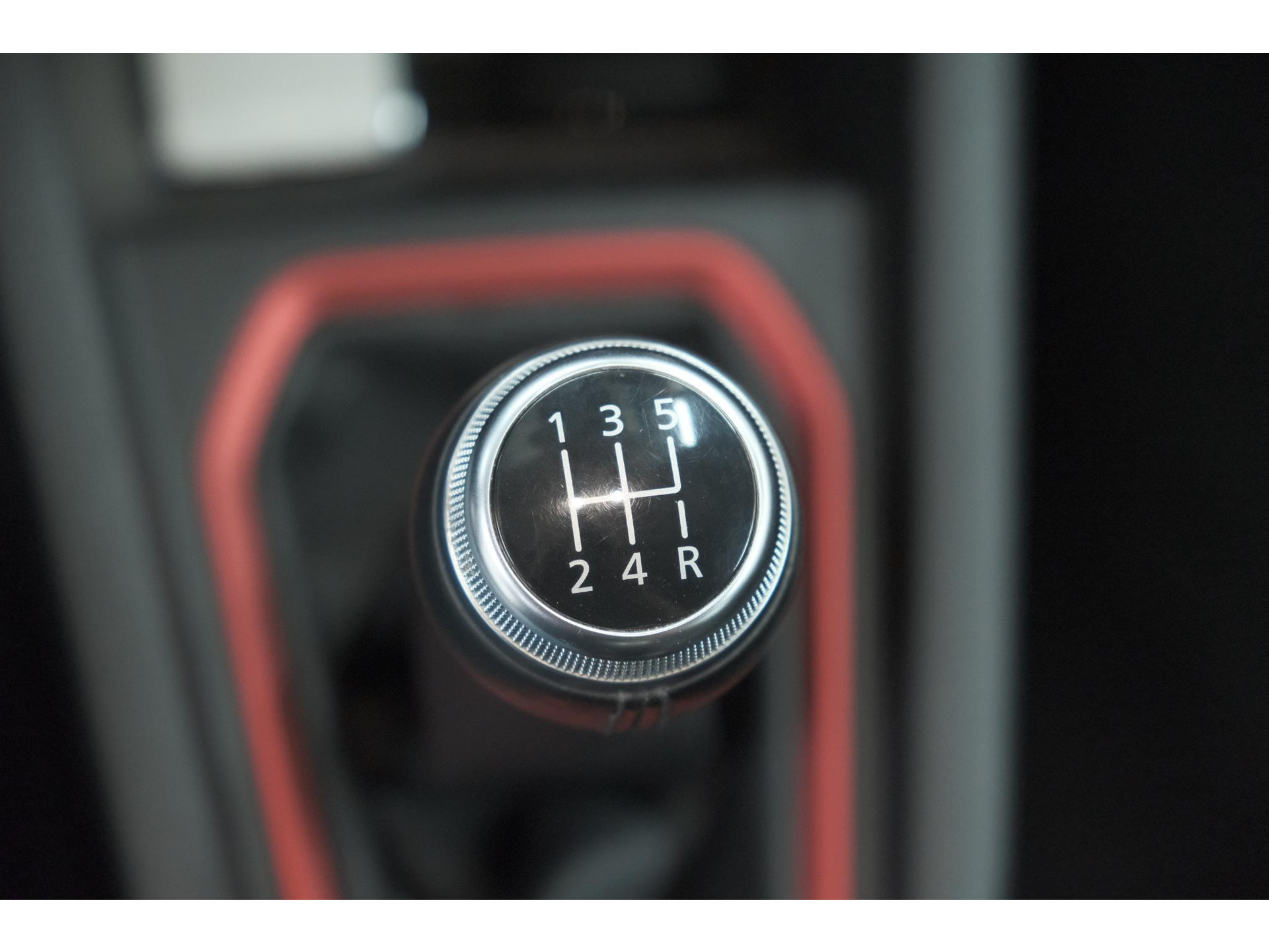 Renault Clio TCe 100 Zen | R.S. Line Pack | Allseason Banden | Apple Carplay | Parkeersensoren