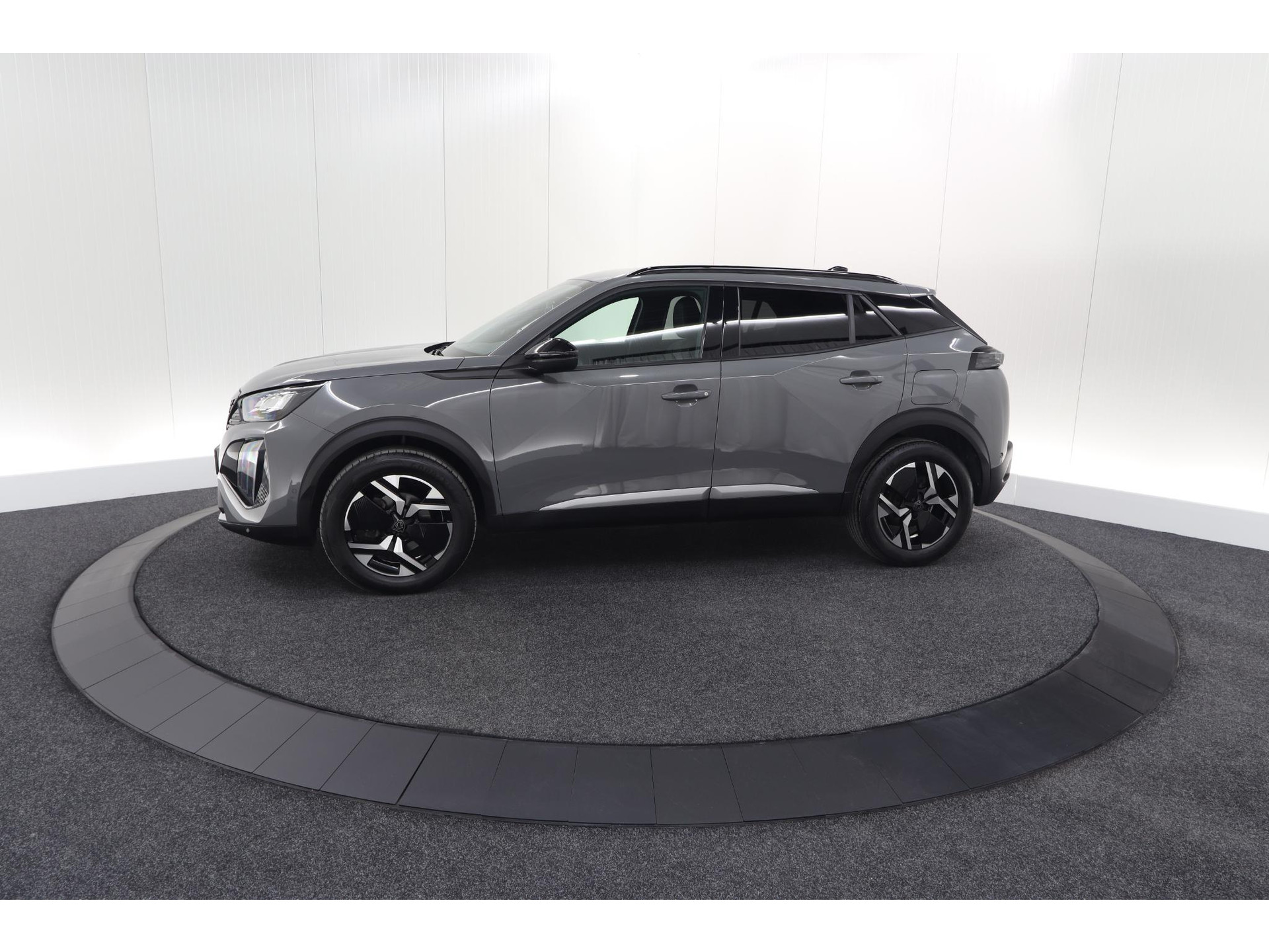 Peugeot 2008 PureTech 130 EAT8 Allure | 360 Camera | Adaptieve Cruise Control | Navigatie