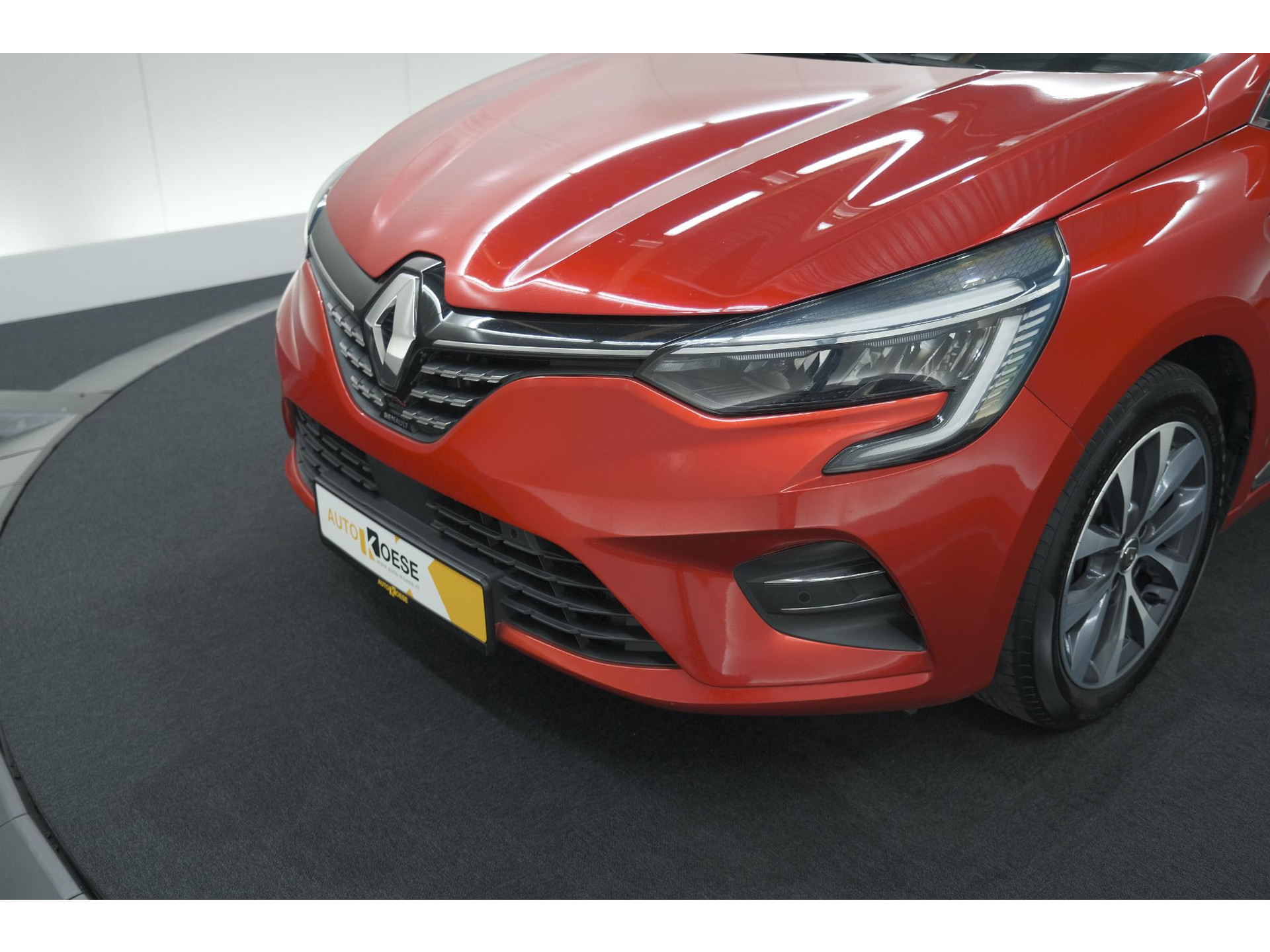 Renault Clio TCe 100 Intens | Dodehoekdetectie | Camera | Apple Carplay | Parkeersensoren