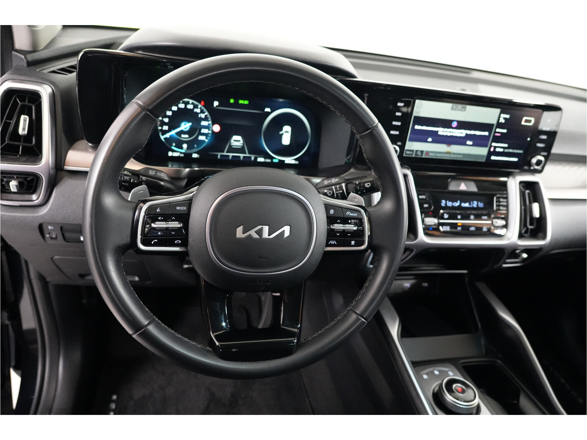 Kia Sorento 1.6 T-GDI 4WD 265 pk PHEV | SOH 100% | 7 pers | Dealer onderhouden |