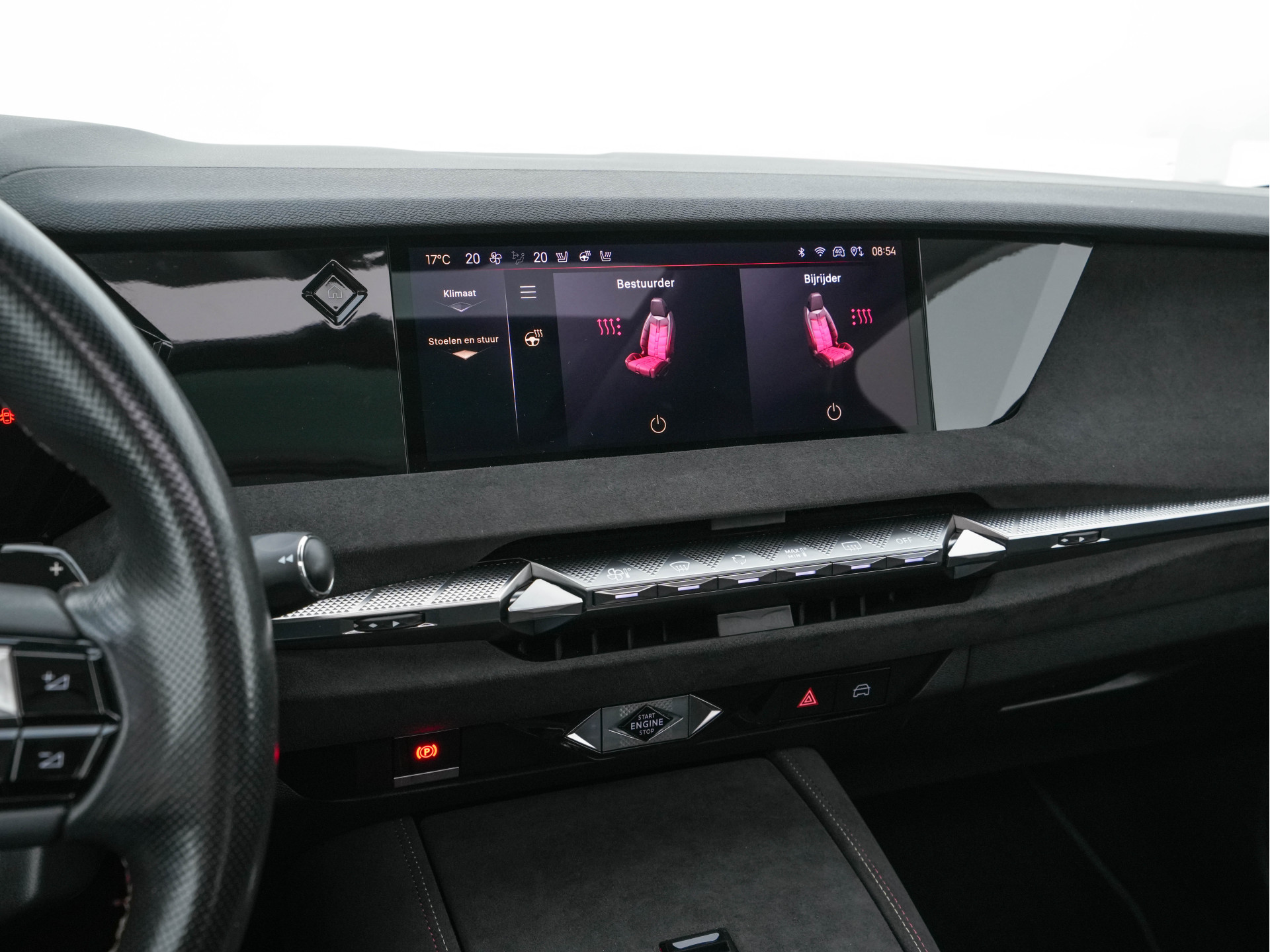 DS 4 1.6 PureTech Performance Line (INCL-BTW) Aut. *PANO | LEATHER-MICROFIBRE | FULL-LED | HEATED-SPORTSEATS | DIGI-COCKPIT | KEYLESS | CAMERA | LANE-ASSIST | CARPLAY | ECC | SHIFT-PADDLES | PDC | TOWBAR | 19''ALU*