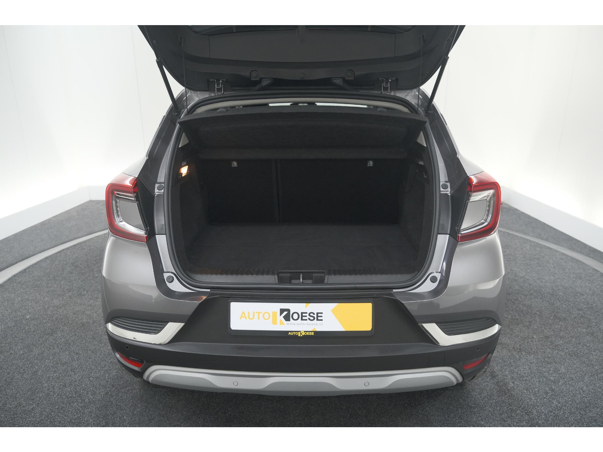 Renault Captur 1.6 E-Tech Plug-in Hybrid 160 Intens | Parkeersensoren | Apple Carplay | Navigatie | Climate Control