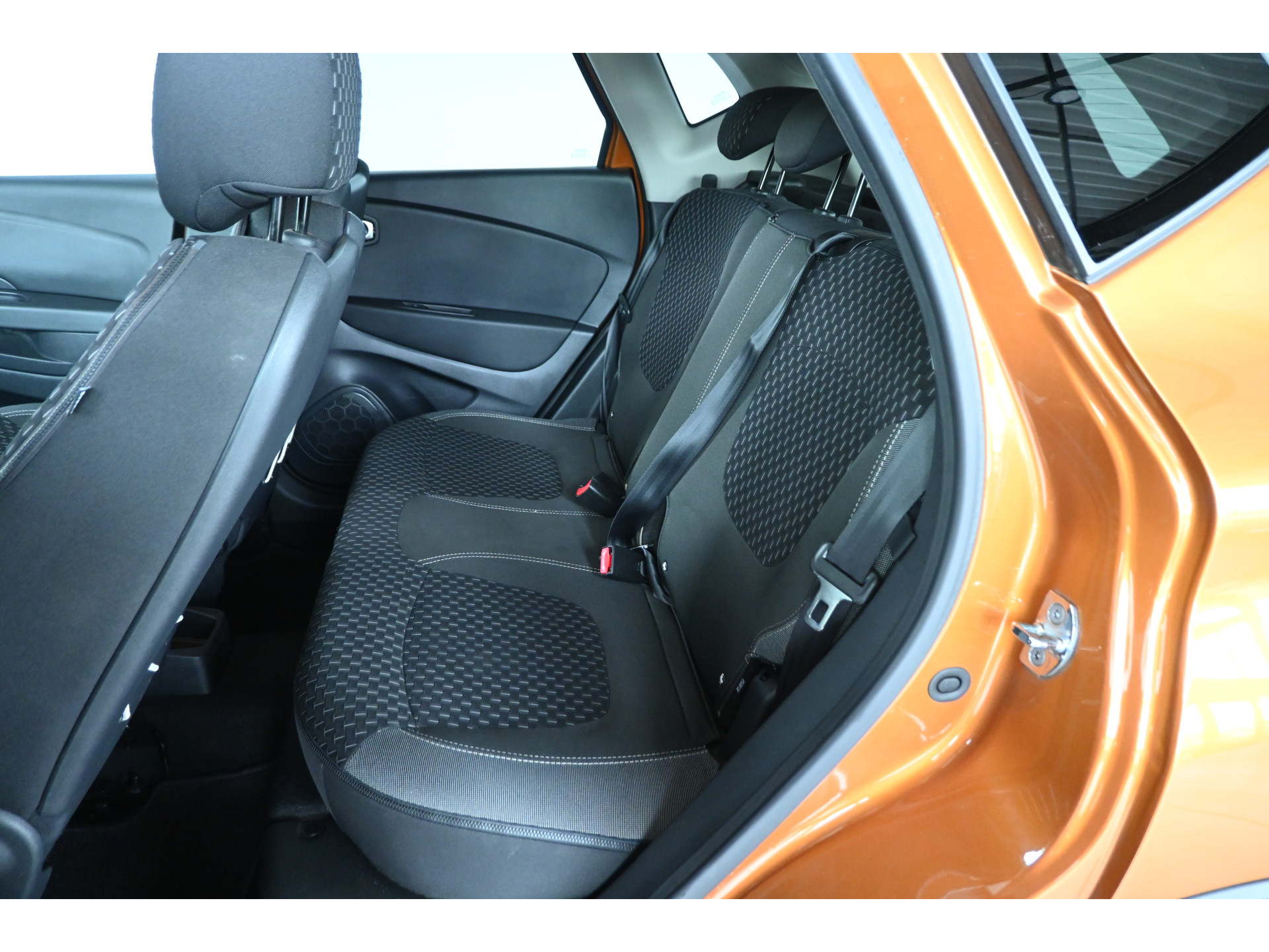 Renault Captur 0.9 TCe Intens Easy Life Nap! Clima Cruise Led Navigatie Lichtmetaal 1e Eigenaar! 100% Onderhouden! Inruil Mogelijk!