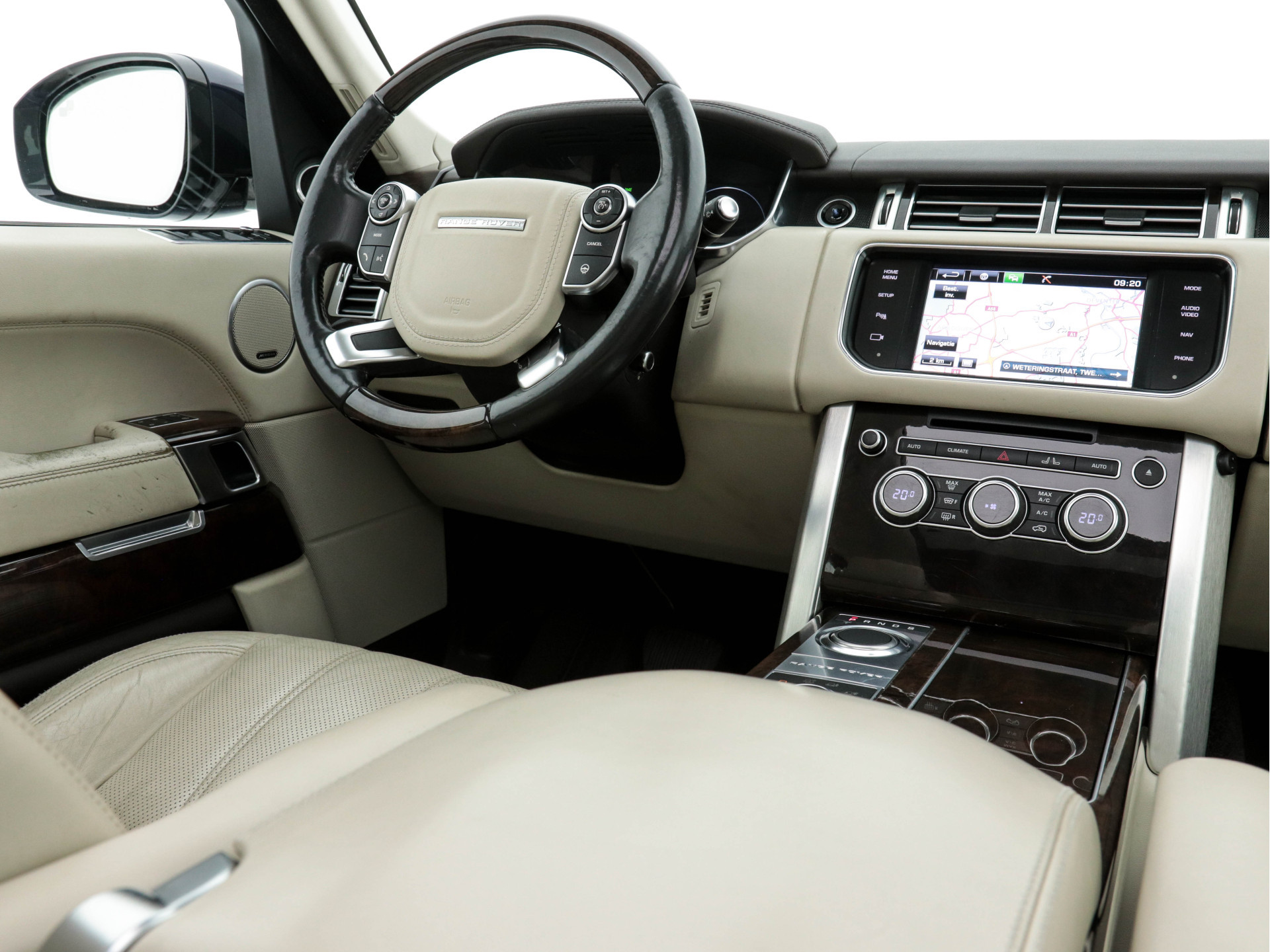 Land Rover Range Rover 3.0 TDV6 Vogue Aut. *PANO | LEATHER | NAVI-FULLMAP | DIGI-COCKPIT | SURROUND-VIEW | BI-XENON | MERIDIAN-AUDIO | MEMORY-PACK | AIR SUSPENSION | HEATED-COMFORTSEATS | SHIFT-PADDLES | 20"ALU*