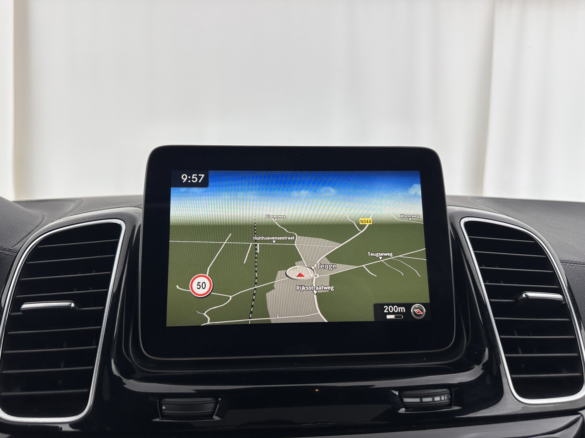 Mercedes-Benz GLS 350 d 4MATIC AMG-Line [ 7-Pers ] *PANO | LEATHER | FULL-LED | DISTRONIC | NAVI-FULLMAP | HEAT/COLD-COMFORTSEATS | BLINDSPOT | MEMORY-PACK | HARMAN/KARDON | TOPVIEW | KEYLESS | SHIFTPADDLES | PRIVACY-GLASS | TOWBAR | 21''ALU*