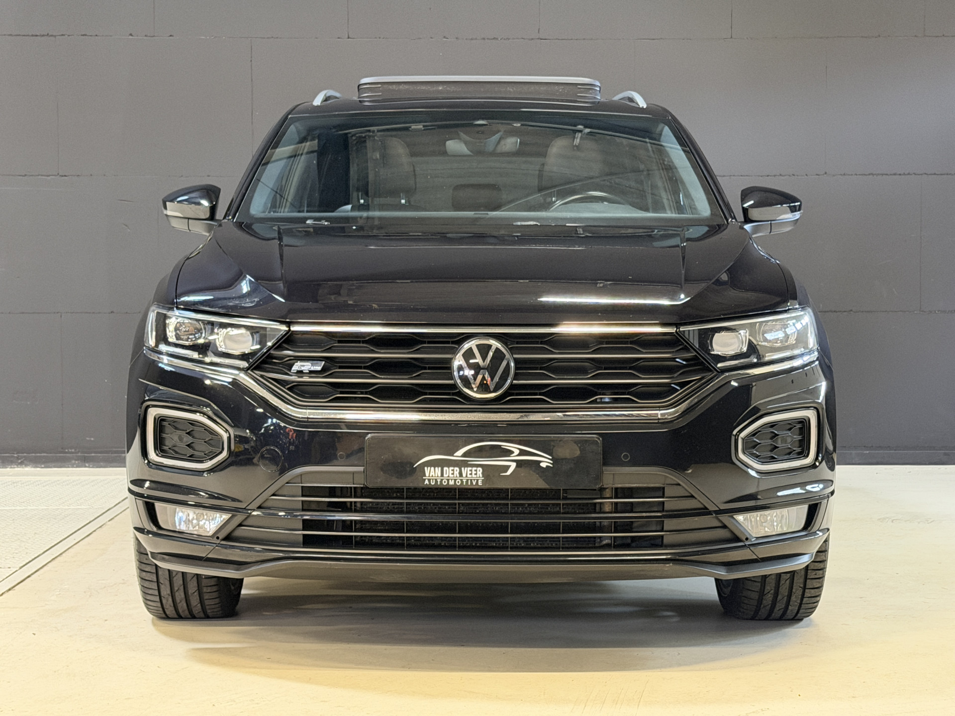 Volkswagen T-Roc 1.5 TSI Sport Business R | Pano | Camera | Stoelverw. | Adaptive cruise | Full LED | Dodehoeksensor