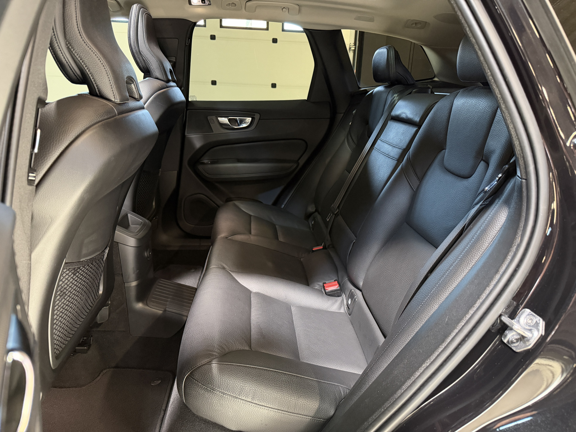 Volvo XC60 2.0 Recharge T8 AWD Inscription | Panoramadak | Elektr. trekhaak | Harman/Kardon | Camera | Stoel/stuurverwarming | Adapt. cruise