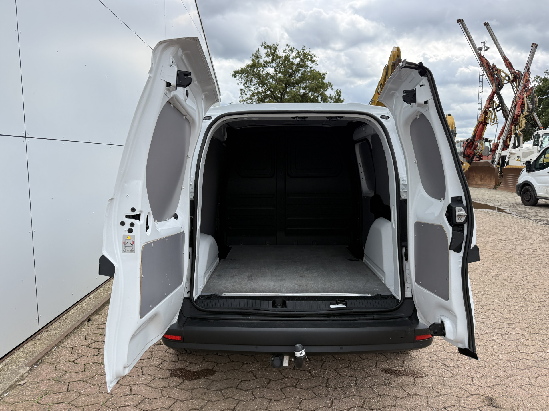 Mercedes-Benz Citan Pro 1.3 102PK **Benzine** L1 LED Airco Cruise control 1500kg Trekhaak Camera Carplay