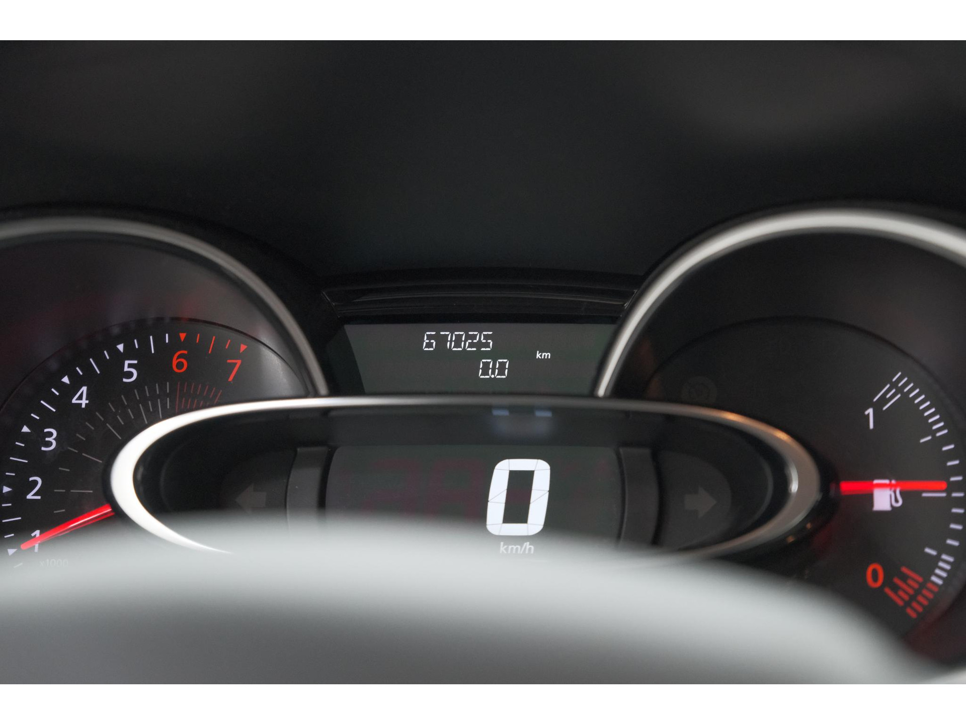 Renault Clio TCe 90 Limited | Trekhaak | Parkeersensoren | Navigatie