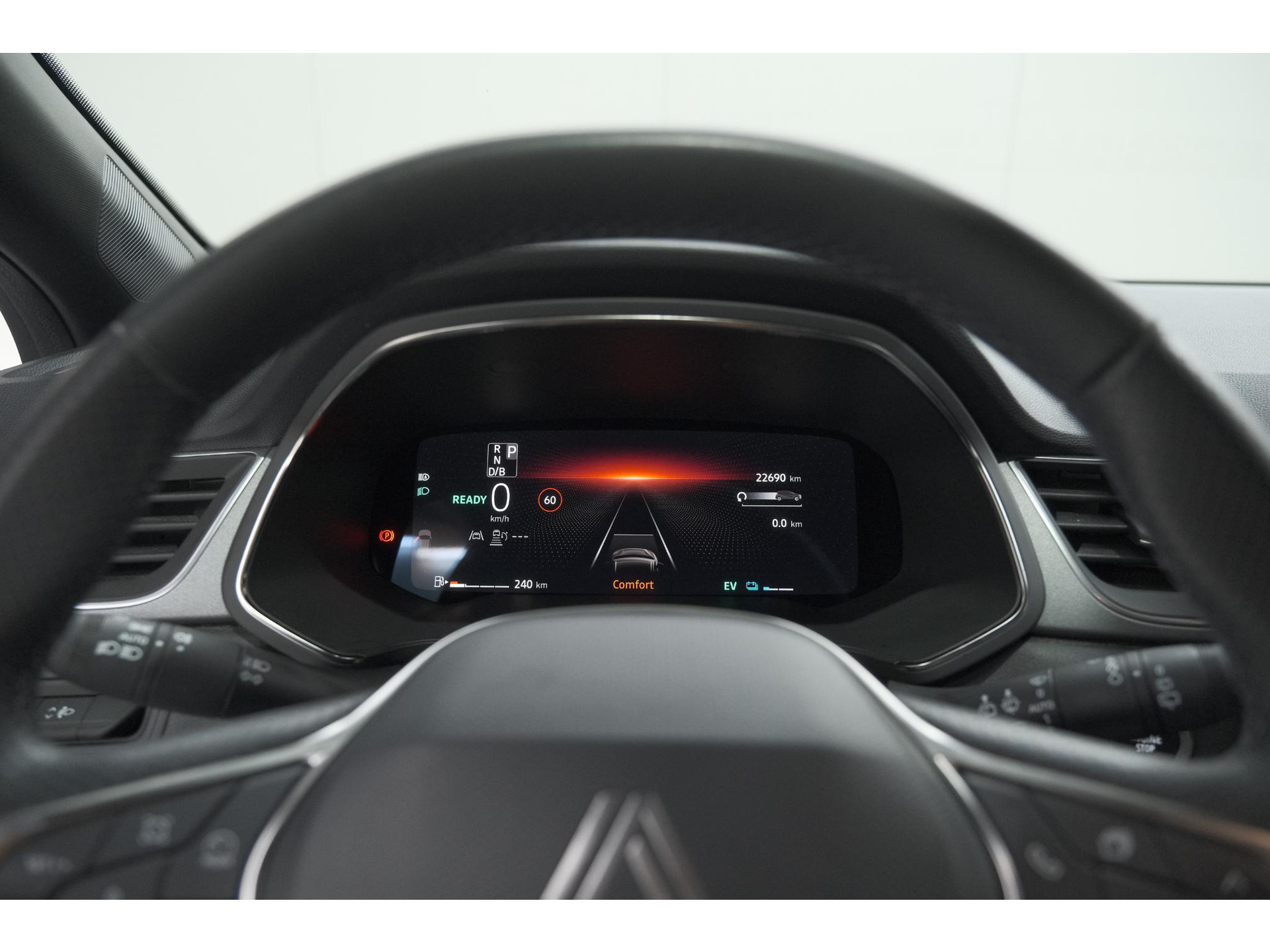 Renault Captur 1.8 E-Tech full hybrid 160 techno | Camera | Adaptieve Cruise Control | Navigatie
