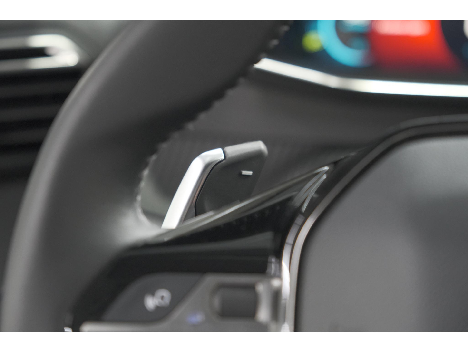 Peugeot 208 PureTech 100 EAT8 Allure Pack | Camera | Navigatie | Apple Carplay | Parkeersensoren