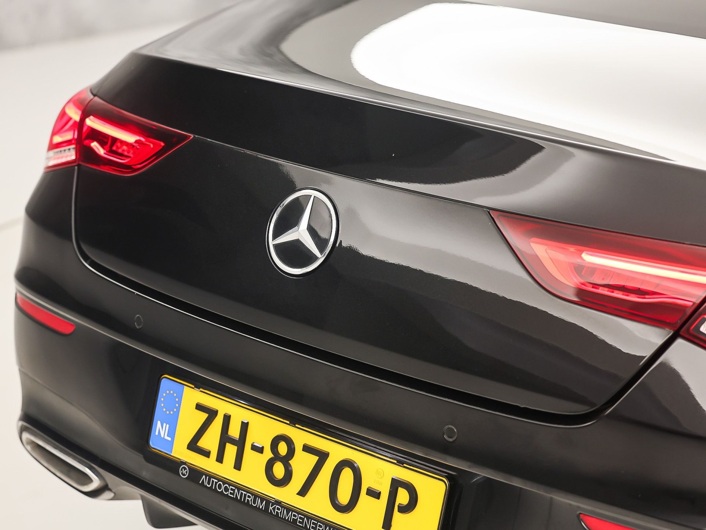 Mercedes-Benz CLA-Klasse 200 AMG Sport 163Pk Automaat (PANORAMADAK, GROOT NAVI, LEDER, CAMERA, SPORTSTOELEN, GETINT GLAS, STOELVERWARMING, NIEUWSTAAT)