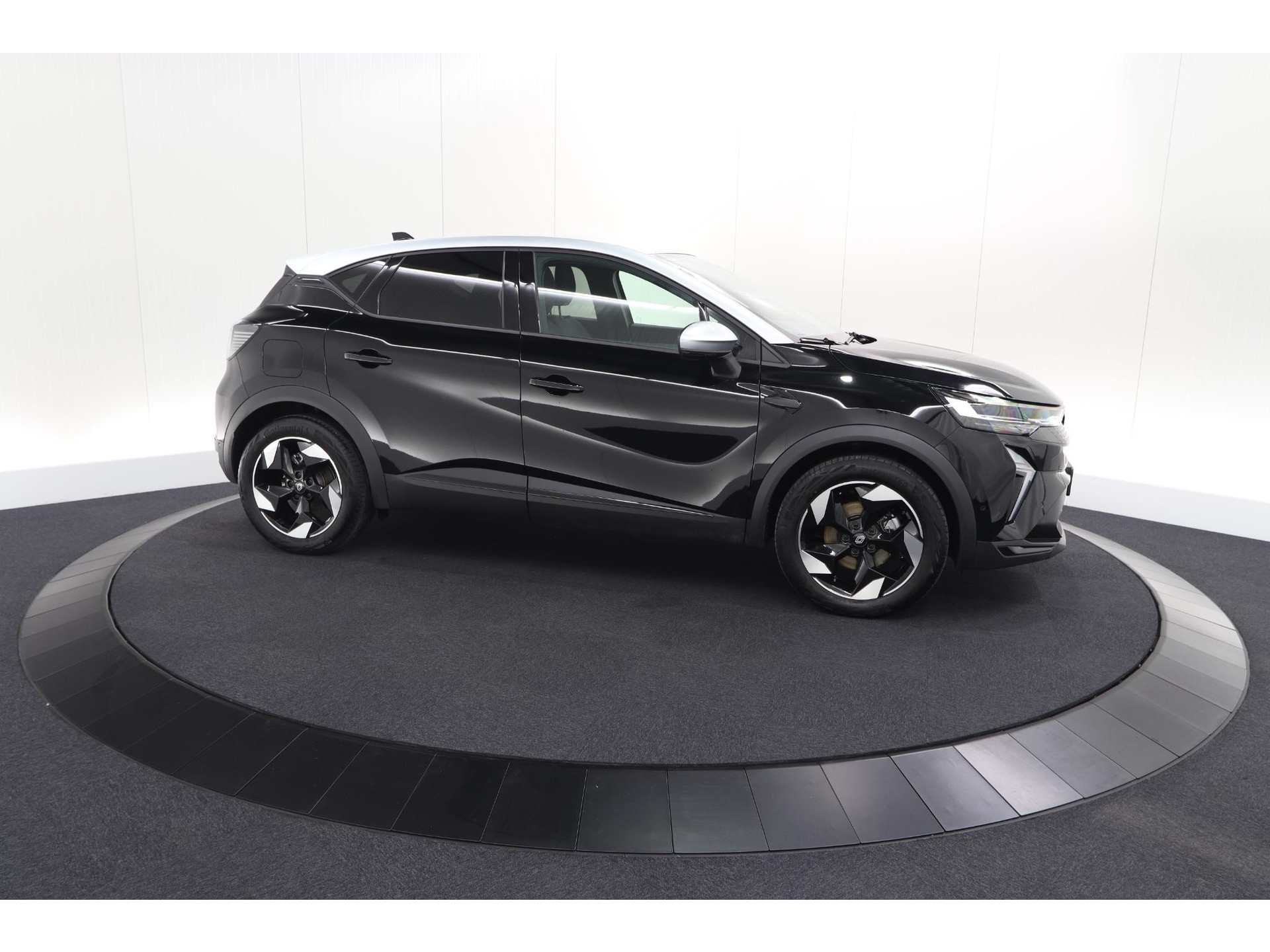 Renault Captur 1.8 E-Tech full hybrid 160 techno | Camera | Adaptieve Cruise Control | Navigatie