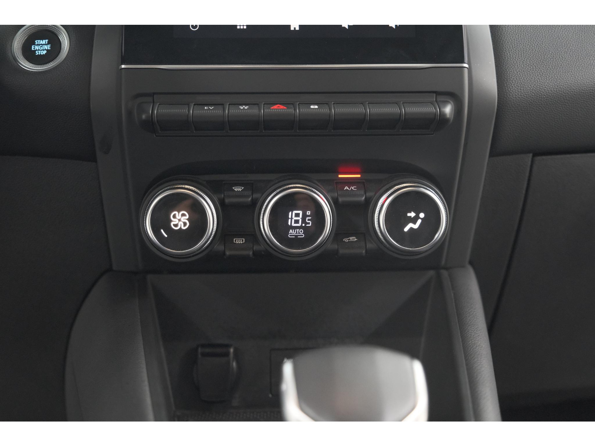 Renault Captur 1.6 E-Tech Plug-in Hybrid 160 Intens | Allseason Banden | Camera | 9.3 Inch Grootscherm | Apple Carplay