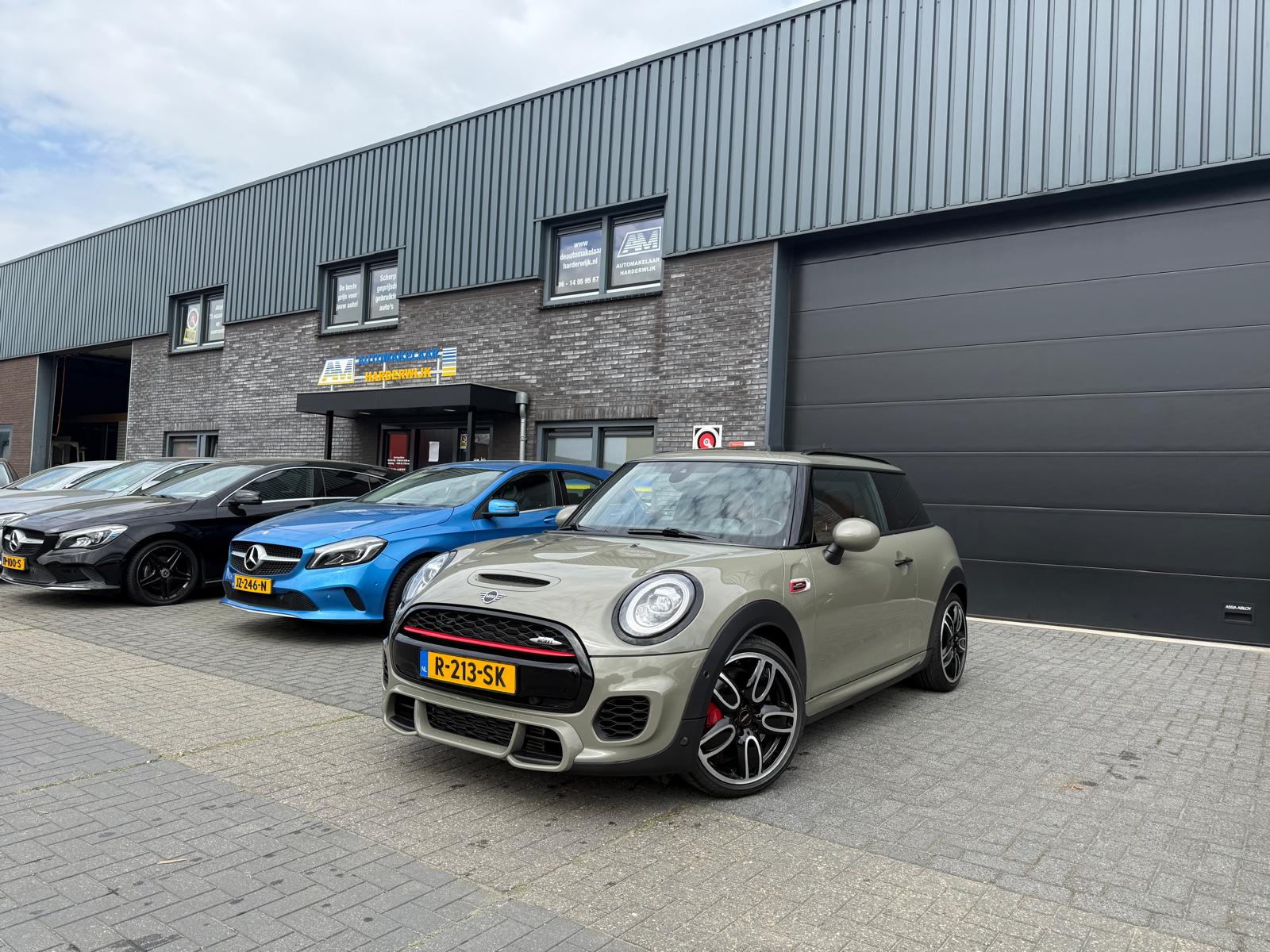 MINI Mini 2.0 John Cooper Works Chili | 1E EIGENAAR | 3/6/12MND GARANTIE | 230PK | PANO | ACC | CARPLAY | LED | HEAD-UP | NAVI | DAB |