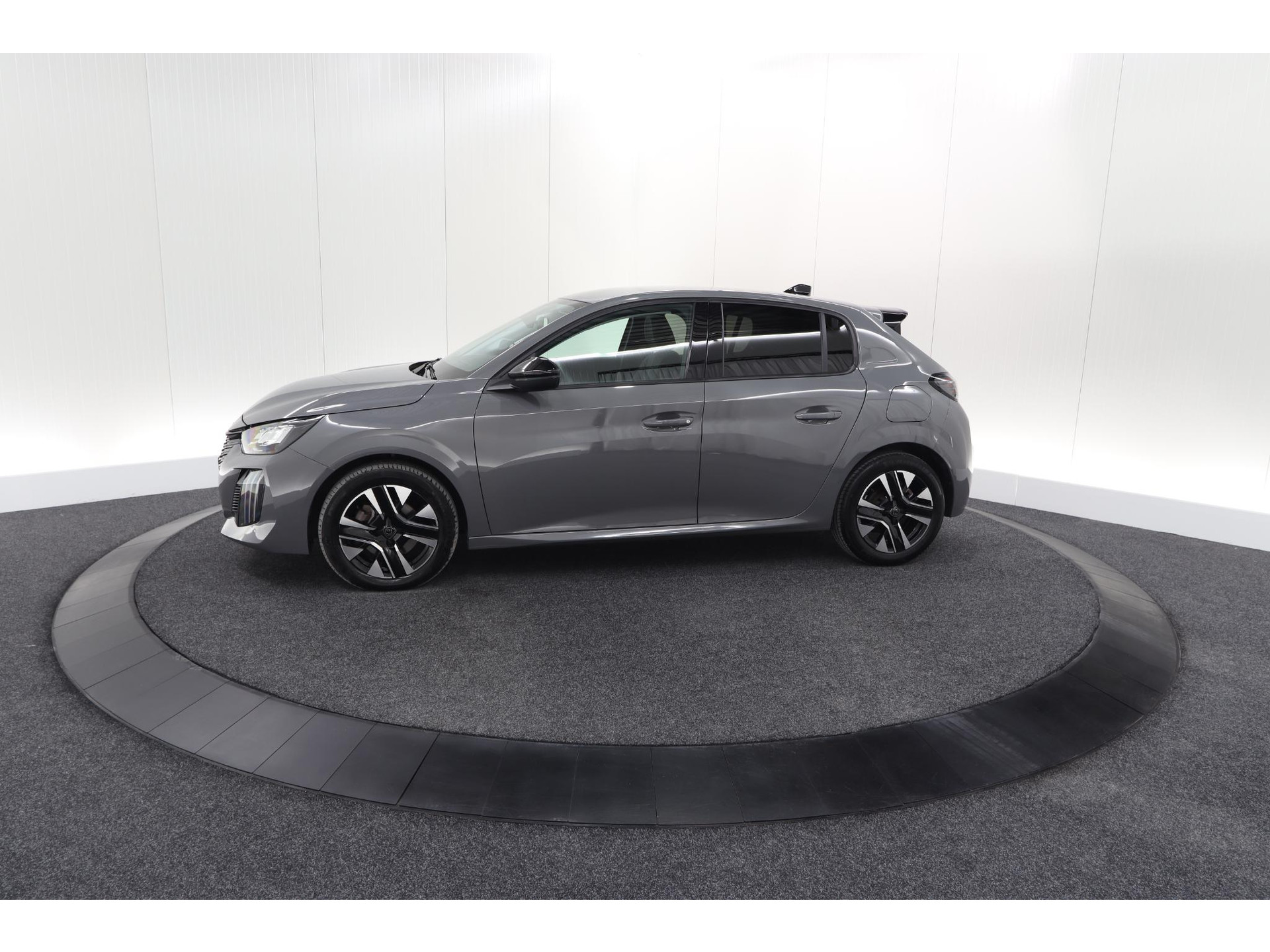 Peugeot 208 Hybrid 100 e-DCS6 Allure | Camera | Apple Carplay | Keyless Entry | Parkeersensoren