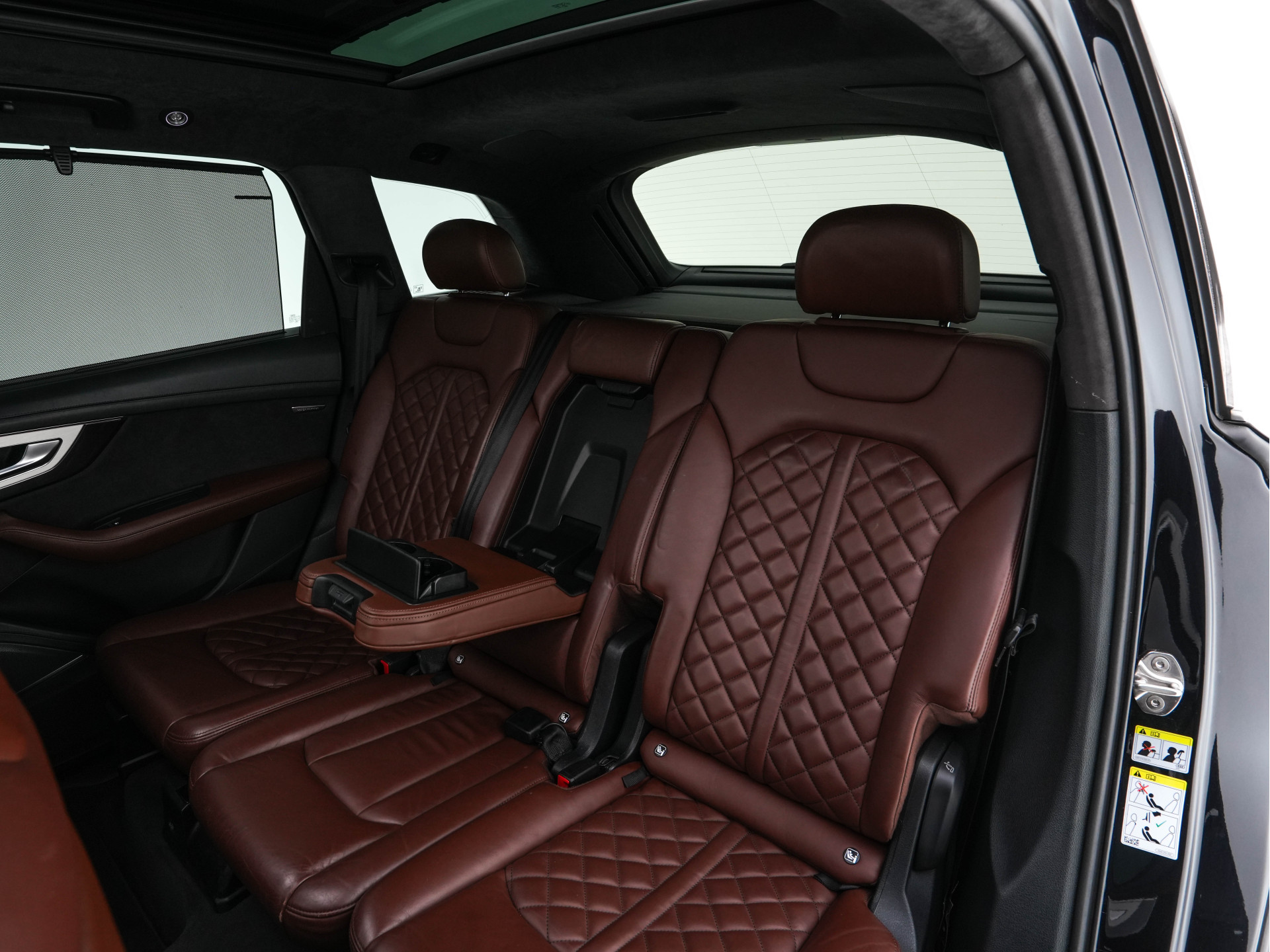 Audi Q7 3.0 TDI e-tron Quattro Sport (Plug-In) Aut. *PANO | LEATHER | ADAPTIVE-CRUISE | MATRIX-LED | BOSE-AUDIO | BLINDSPOT | MEMORY-PACK | DIGI-COCKPIT | HEATED-SPORTSEATS | NAVI-FULLMAP | CAMERA | HEAD-UP | SHIFTPADDLES | TOWBAR | 21"*