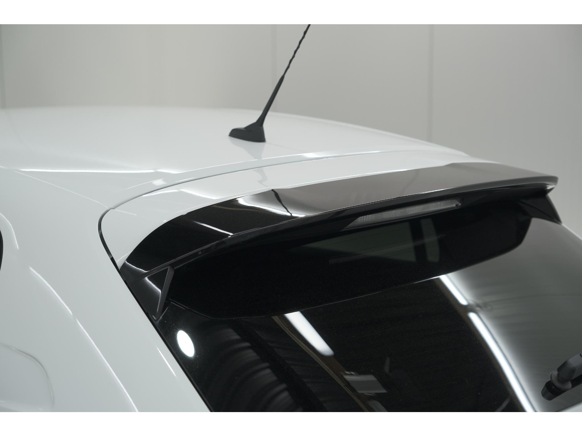 Peugeot 208 PureTech 100 Allure Pack | Camera | Apple Carplay | Stoelverwarming | Parkeersensoren