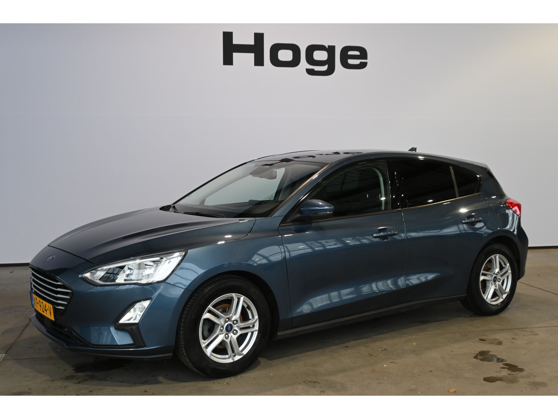 Ford Focus 1.0 EcoBoost Edition Business Lane Assist Adaptieve Cruise Trekhaak Apple Carplay Clima Stoel/Stuur verwarming Inruil Mogelijk!
