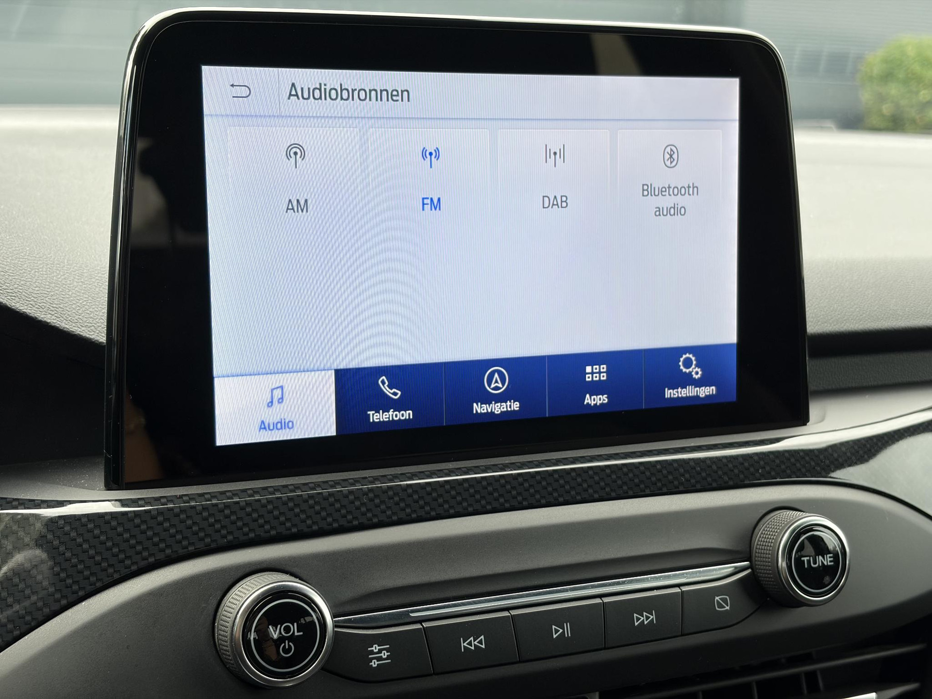 Ford Focus 1.0 EcoBoost ST Line Business 2e Eigenaar l Navi l Clima l Cruise l 125pk l Keyless l Pdc V+A l 18 '' Lmv  l N.A.P l Apk tot 02-2028