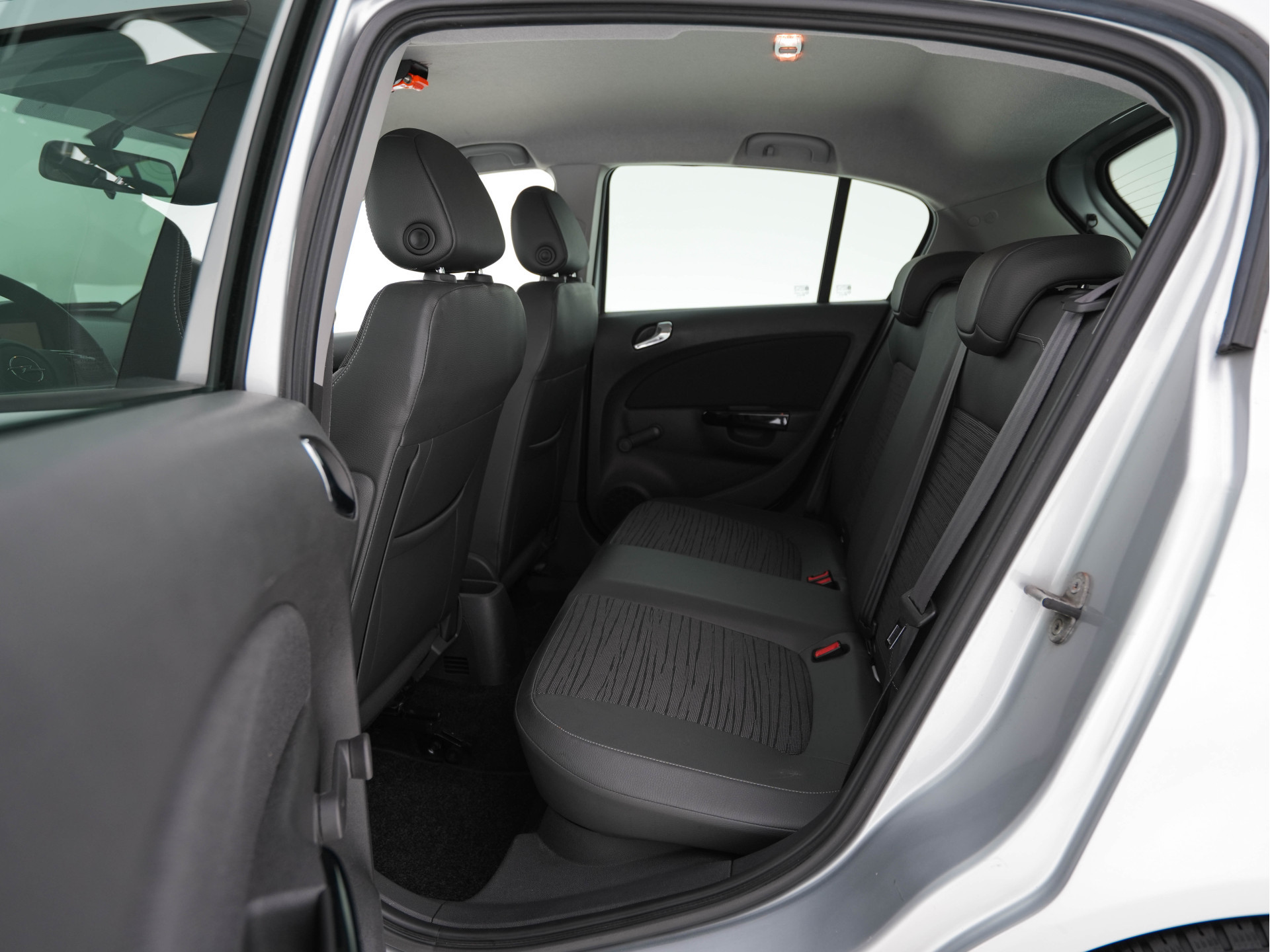 Opel Corsa 1.3 CDTi EcoFlex S/S Cosmo *NAVI-FULLMAP | 1/2-LEATHER | COMFORT-SEATS | CRUISE | PDC | 15''ALU*