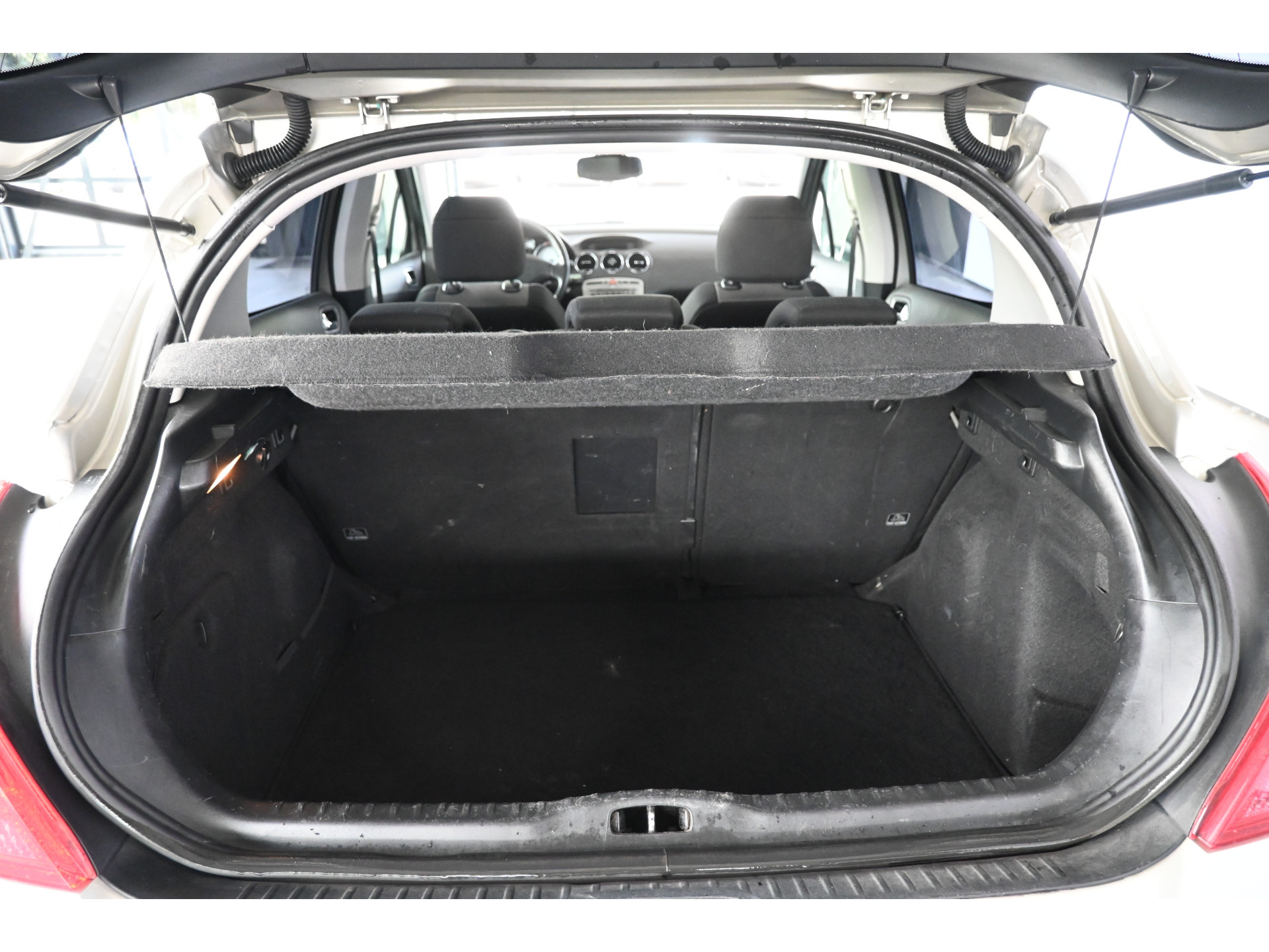 Peugeot 308 1.6 THP XT Airco Panoramadak Cruise Control LEES TEKST! Inruil Mogelijk!