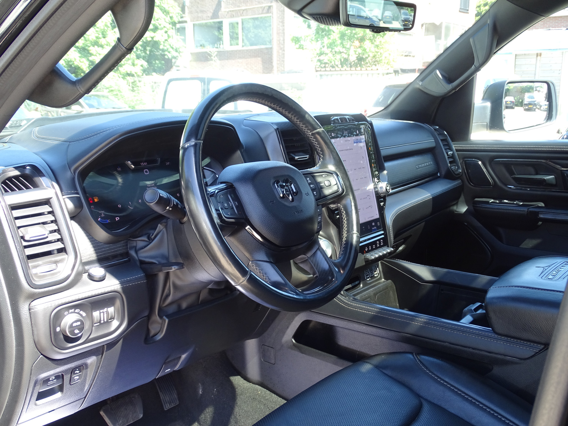Dodge Ram 1500 5.7 V8 4x4 Crew Cab Limited