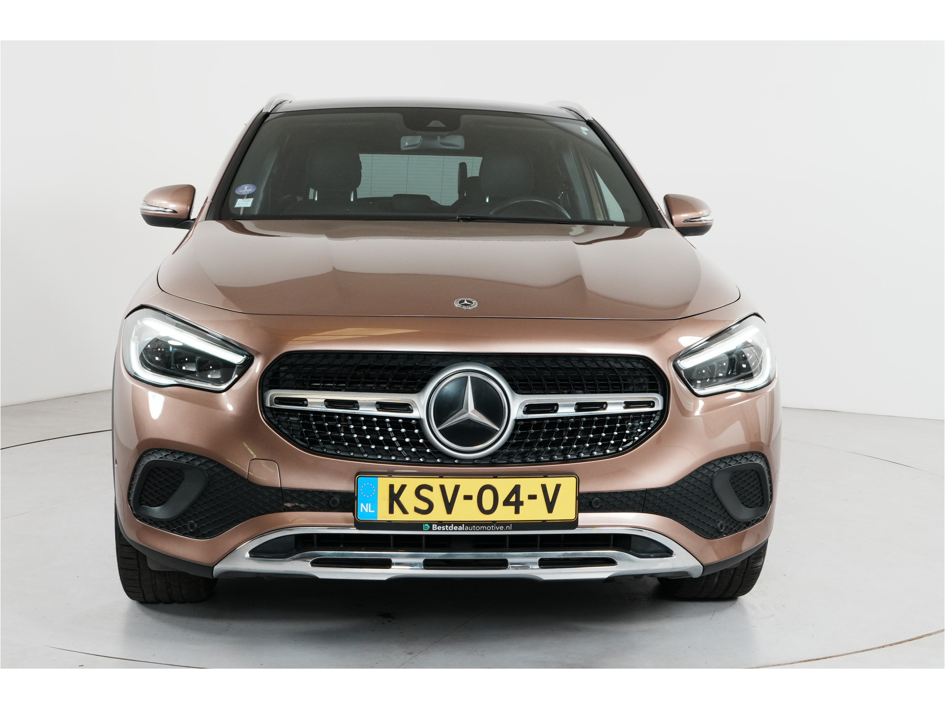 Mercedes-Benz GLA-klasse 250 e AMG Line 218 pk PHEV | SOH 94% | Pano | Camera | Ambient | Digi dash |