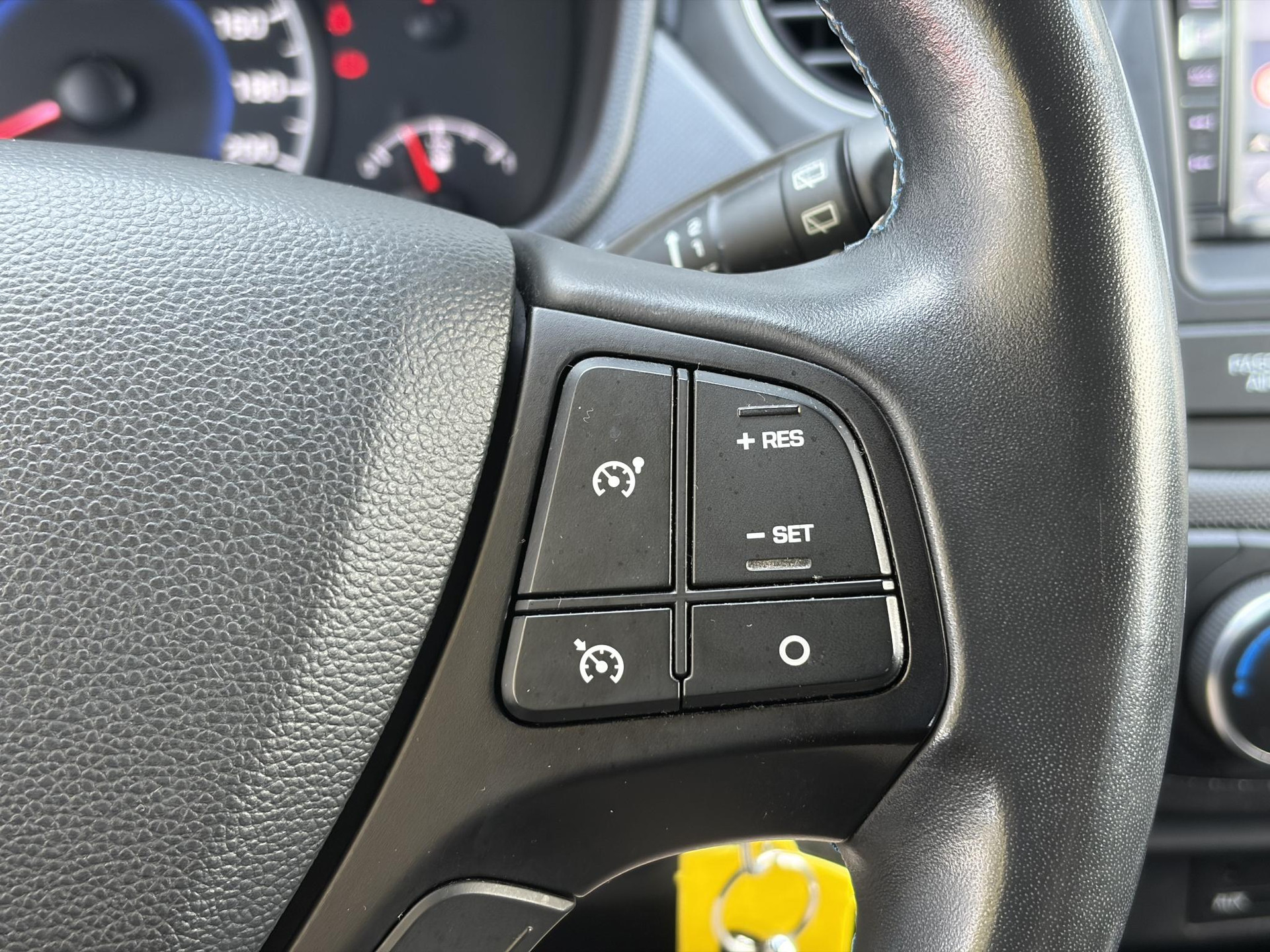 Hyundai i10 1.0i i-Motion Go! 2016 ✓Navi✓Clima✓Cruise✓Recent beurt gehad✓2eEigenaar✓5 Deurs✓N.A.P✓Weinig km✓Zeer Zuinig✓Apk tot 03-2027