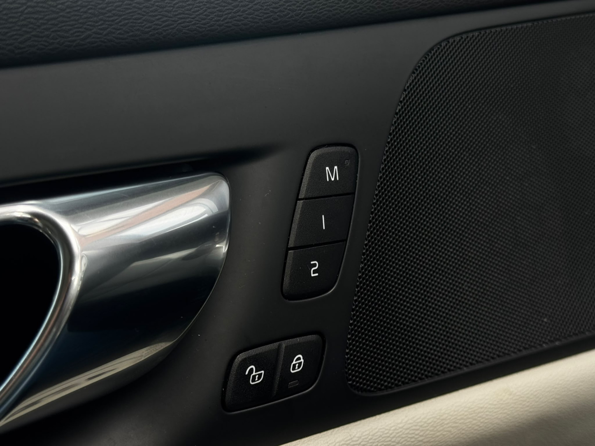 Volvo V60 2.0 T5 250PK Inscription Pano Head-UP Trekhaak