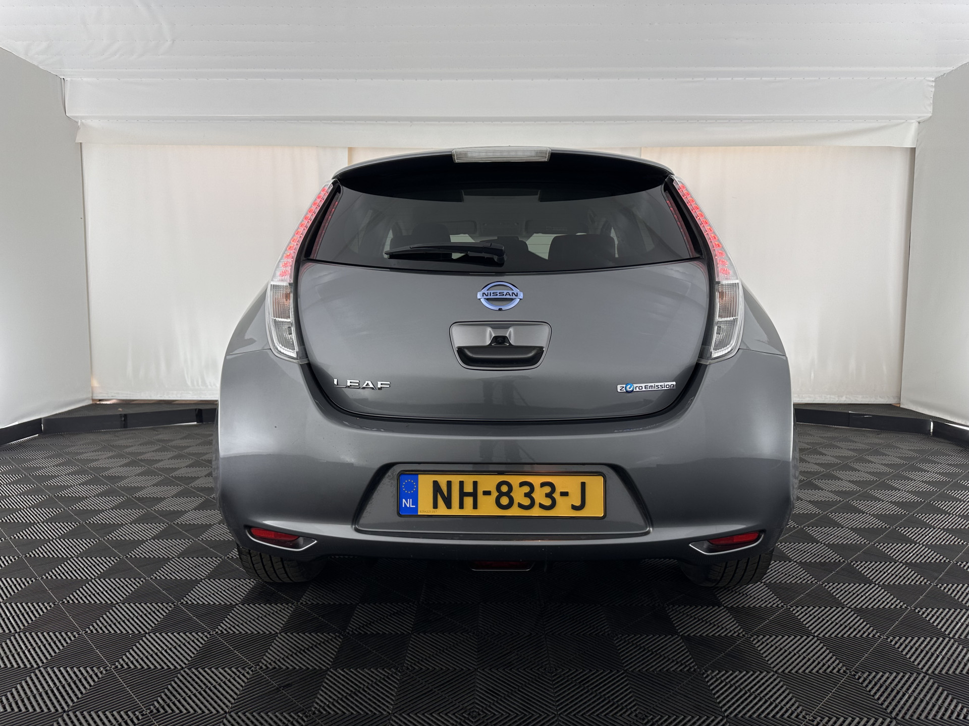 Nissan LEAF Business Edition 30 kWh Aut. *LEATHER | FULL-LED | BOSE-SURROUND | TOPVIEW | KEYLESS | NAVI-FULLMAP | ECC | HEATED-COMFORTSEATS | PRIVACYGLASS | DIGI-COCKPIT | DAB | 17"ALU*