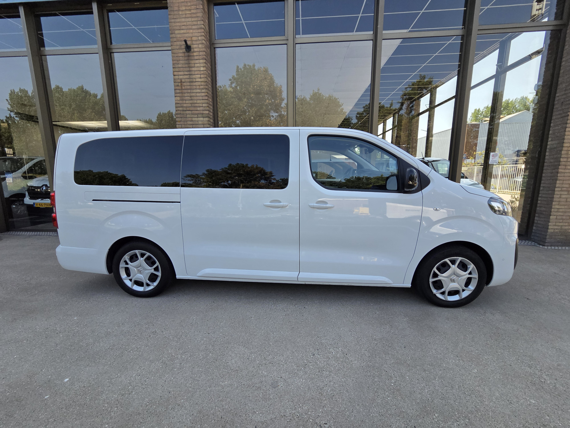 Citroën ë-SpaceTourer XL L3 75kWh Rolstoelauto / Rolstoelbus 7-Persoons met Bodemverlaging