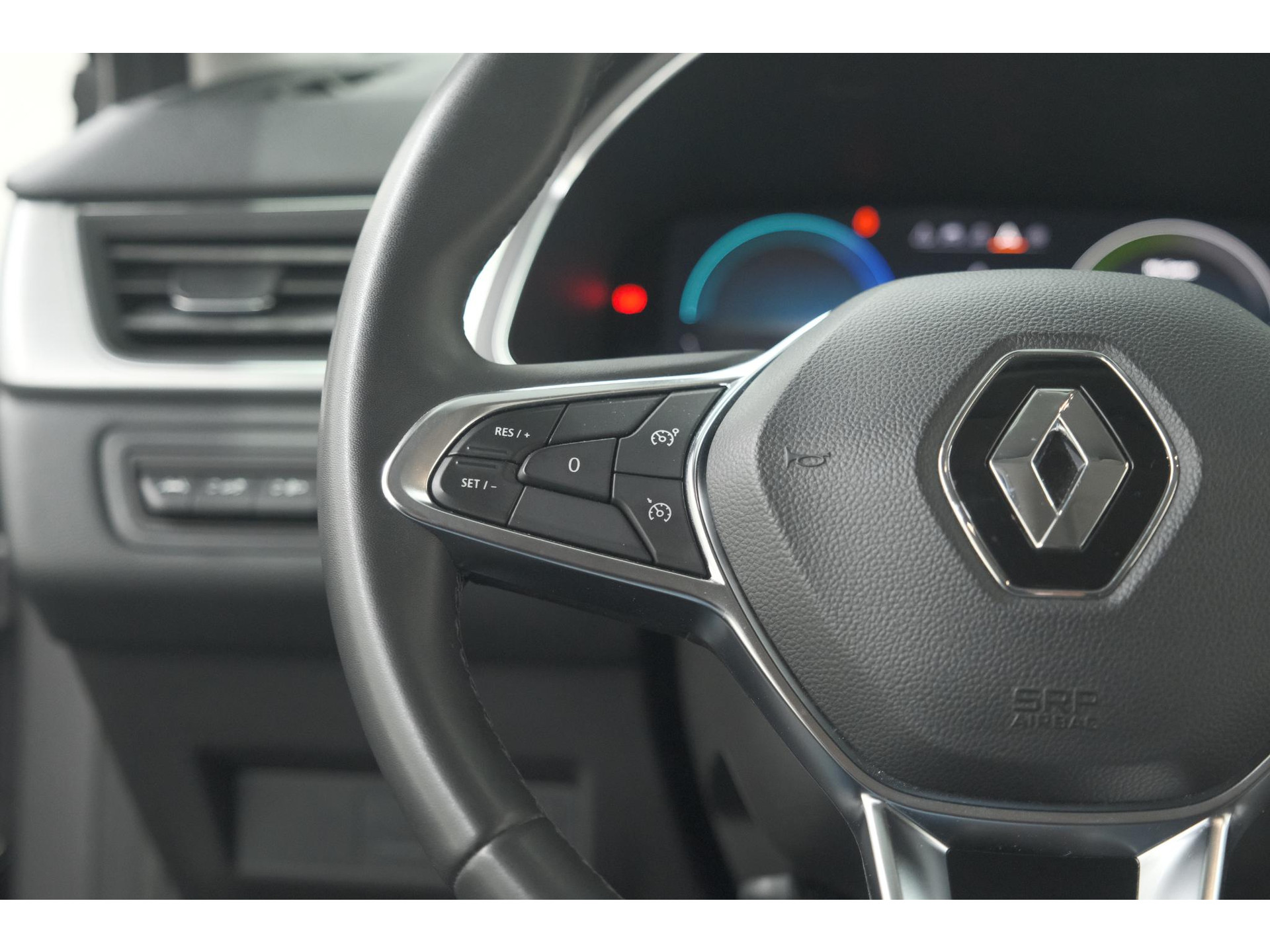 Renault Captur 1.6 E-Tech Plug-in Hybrid 160 Intens | Parkeersensoren | Apple Carplay | Navigatie | Climate Control