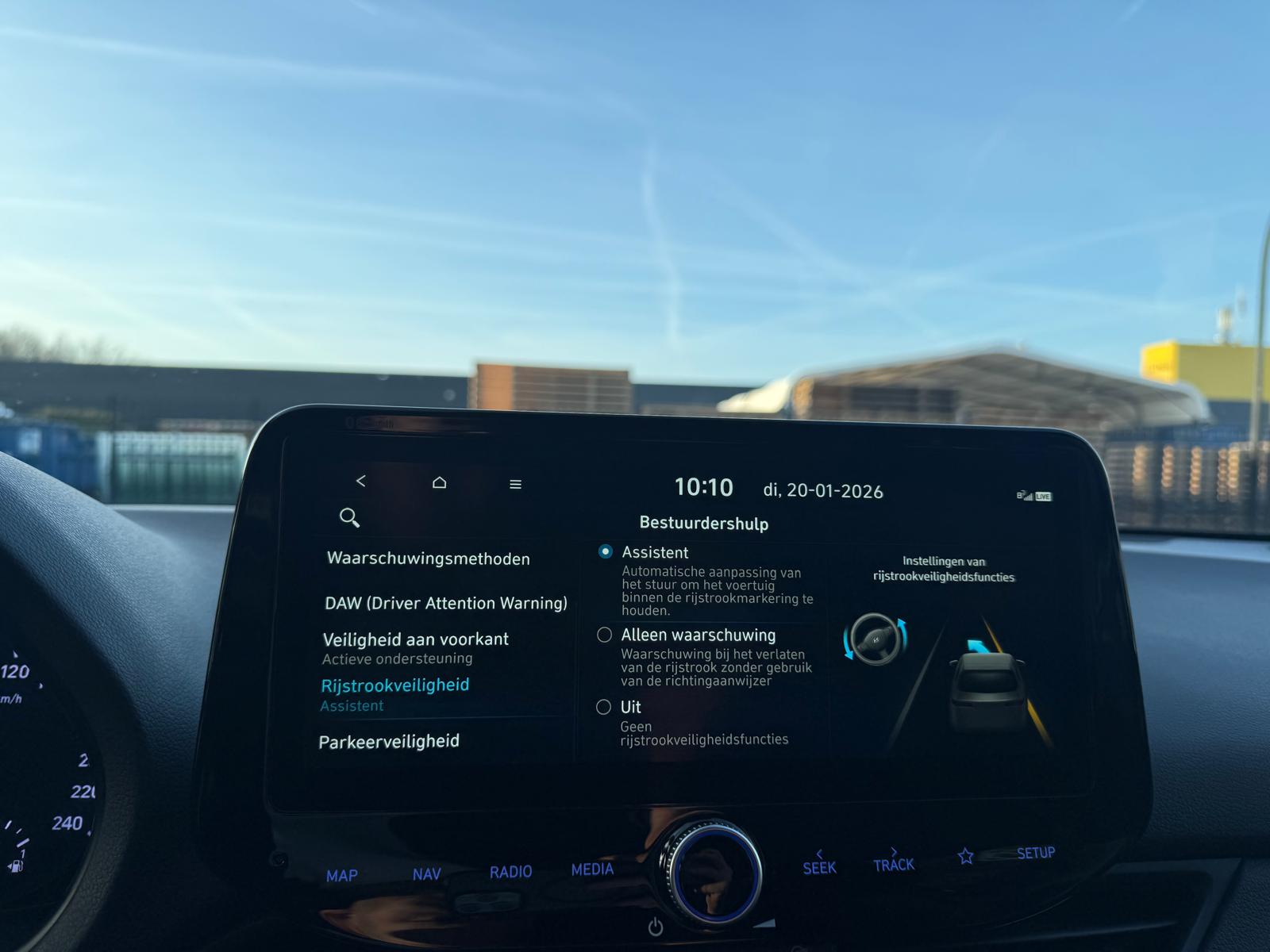 Hyundai i30 Wagon 1.5 T-GDi MHEV Premium | 1E EIGENAAR | 3/6/12MND GARANTIE| LED | CARPLAY | SCHUIFDAK | DAB | NAVI | CRUISE | 160PK |