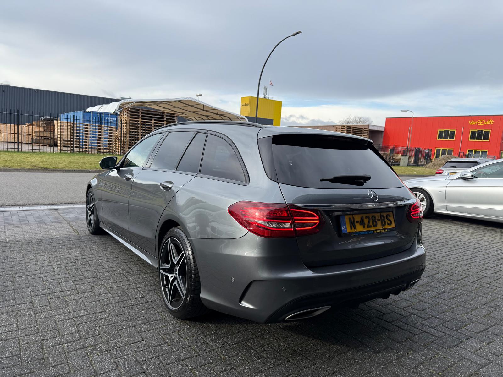 Mercedes-Benz C-klasse Estate 180 Business Solution AMG | 1E EIGENAAR | 3/6/12MND GARANTIE | DAB | LED | AUTOMAAT | LEDER | CRUISE | SFEERVERLICHTING |