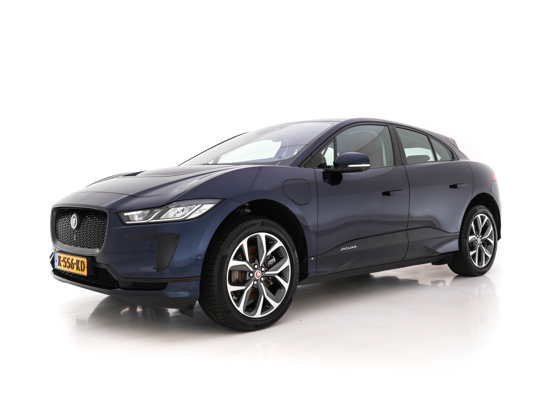 Jaguar I-PACE EV320 S AWD Business Pack 90 kWh [ 3-Fase ] {SOH-88%} (INCL-BTW) *LEATHER | FULL-LED | MERIDIAN-AUDIO | DIGI-COCKPIT | KEYLESS | DAB+ | NAVI-FULLMAP | ECC | HEATED-COMFORTSEATS | PDC | SURROUND-VIEW | CRUISE | LANE-ASSIST | TOWBAR | 20''A