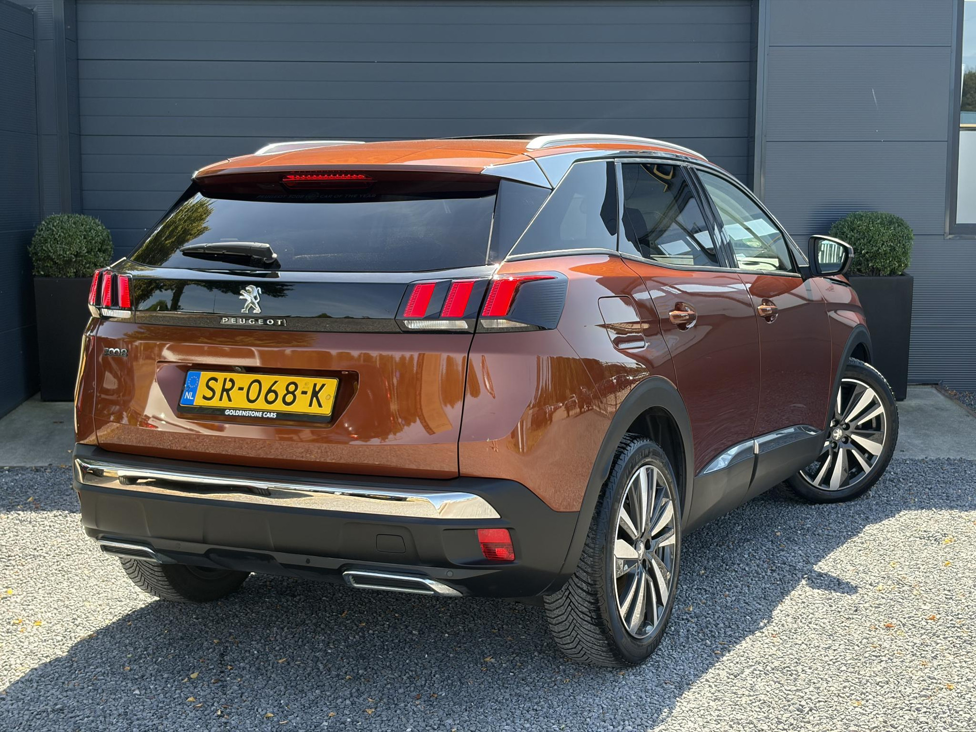 Peugeot 3008 1.2 PureTech Allure Distributieriem vv in 2025 l Pano l 360° Camera l Carplay l Dealer Onderhouden l Navi l Halfleder l Pdc l Keyless l 131pk l 6 Bak l Apk tot 12-2026