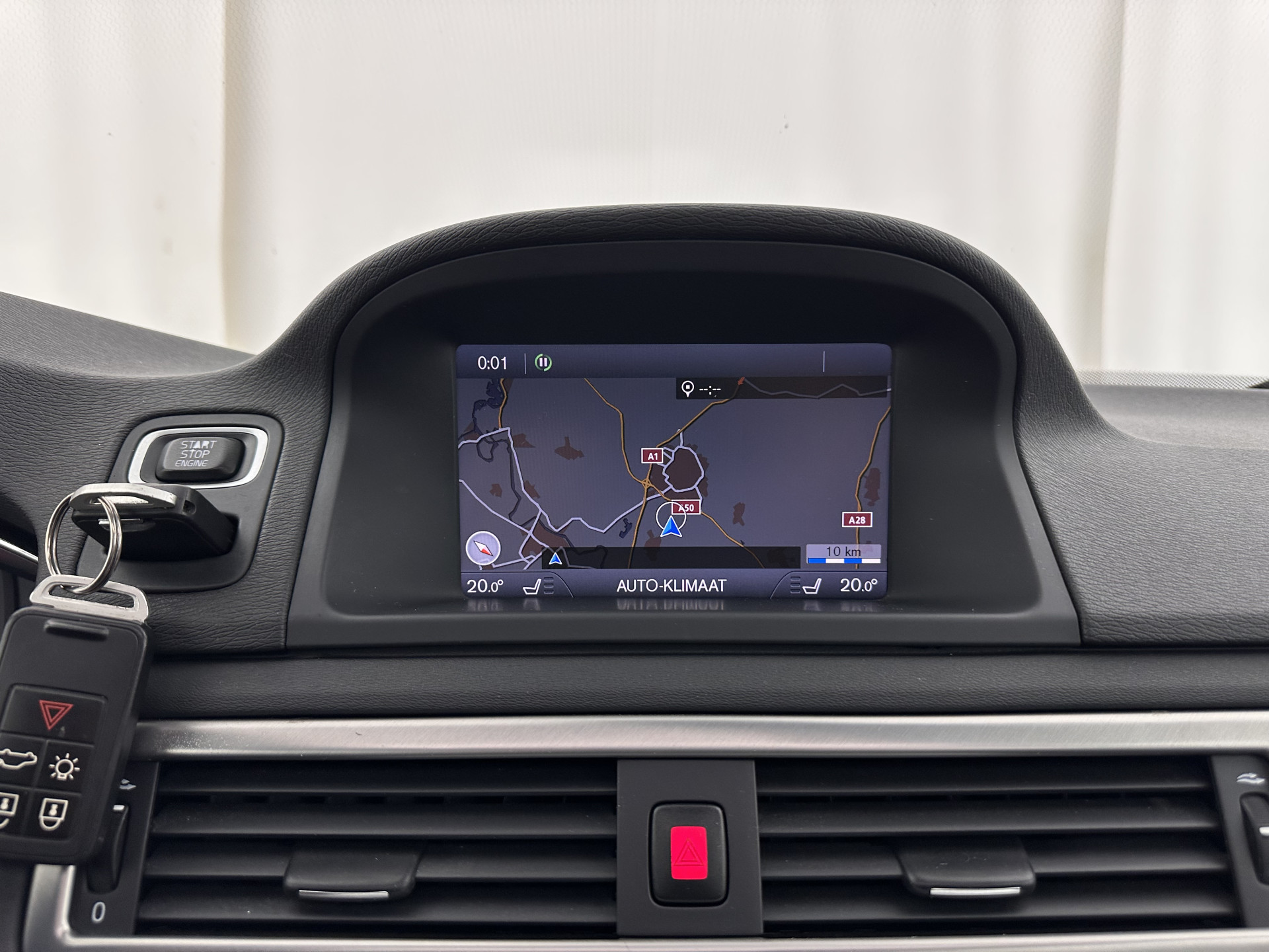 Volvo V70 1.6 D2 Nordic+ *PANO | LEATHER | XENON | MEMORY-PACK | COMFORT-SEATS | NAVI-FULLMAP | ECC | PDC | CRUISE | 17''ALU*