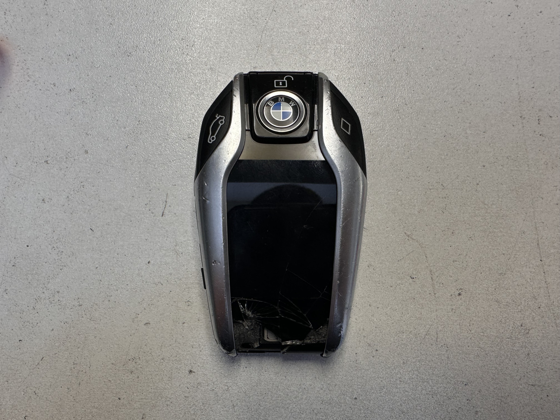 BMW 7-serie 740Le xDrive iPerformance High Executive (Plug-In) Aut. *PANO | LEATHER | MASSAGE | HARMAN/KARDON | MEMORY-PACK | BLIS | TOPVIEW |  HEAD-UP | ADAPTIVE-CRUISE | FULL-LED | ENTERTAINMENT | DAB+ | ..