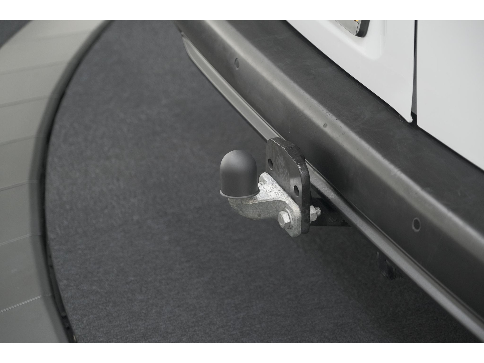 Peugeot Partner 1.5 BlueHDi 130 EAT8 S&S L1 | Trekhaak | Laadruimte-Pakket | Camera | Dodehoekdetectie