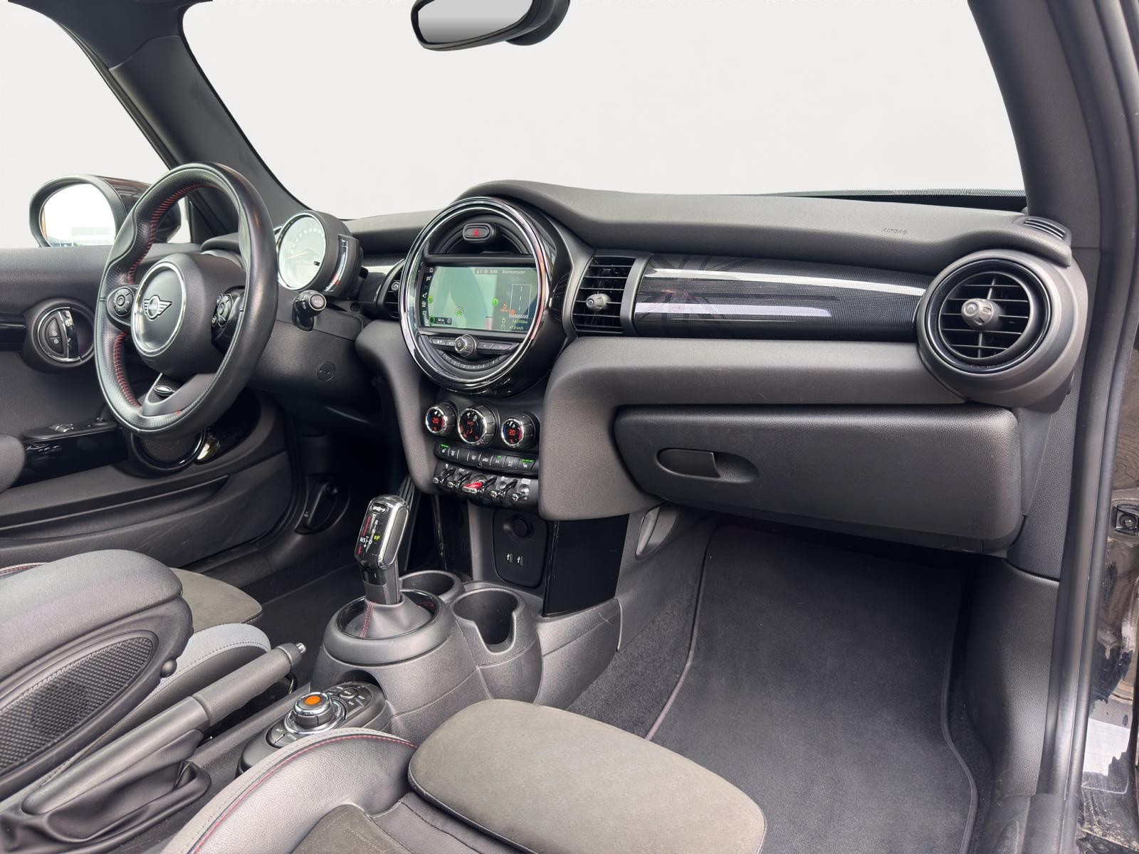 MINI 3-Deurs 2.0 Cooper S 192PK John Cooper Works Pano Schaalstoelen
