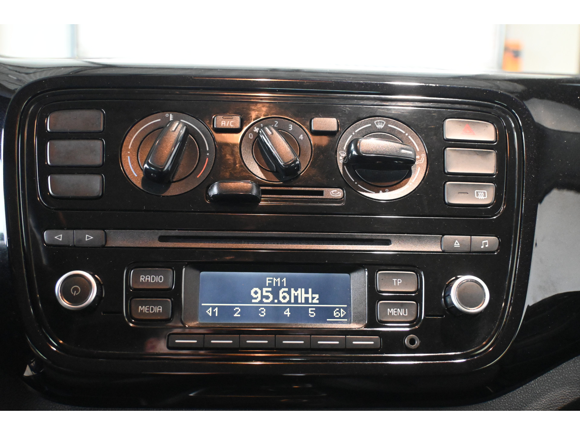 Volkswagen Up! 1.0 Move Up! Automaat Airco Elektrisch Pakket! Goed Onderhouden! Inruil Mogelijk!
