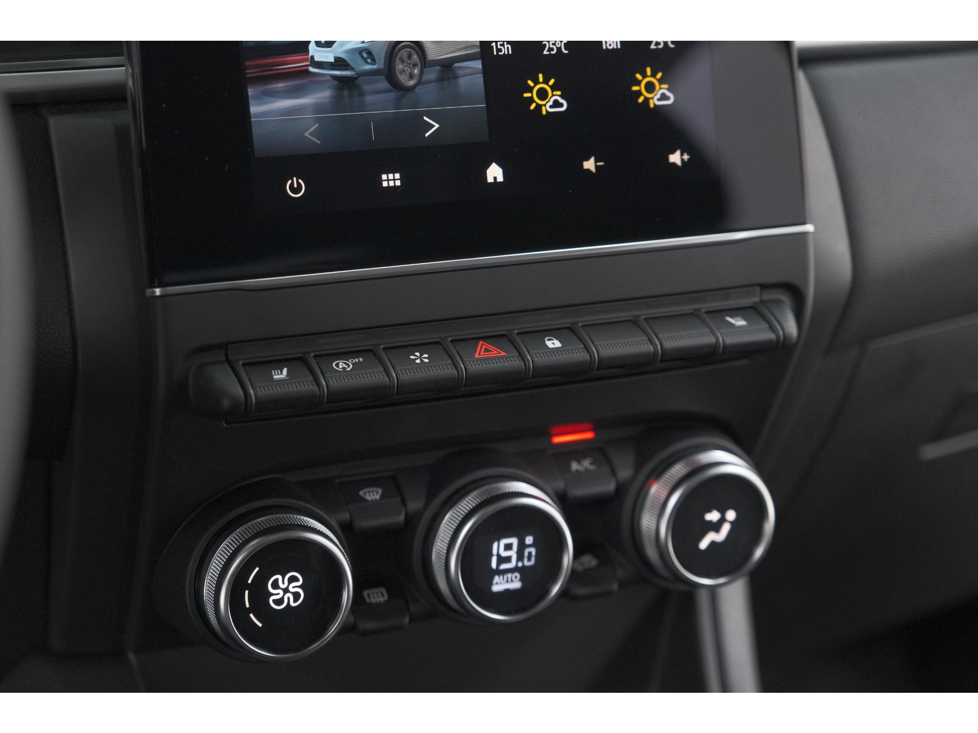 Renault Captur TCe 140 EDC Techno | Camera | 9.3 Inch Groot Scherm | Stoelverwarming | Apple Carplay