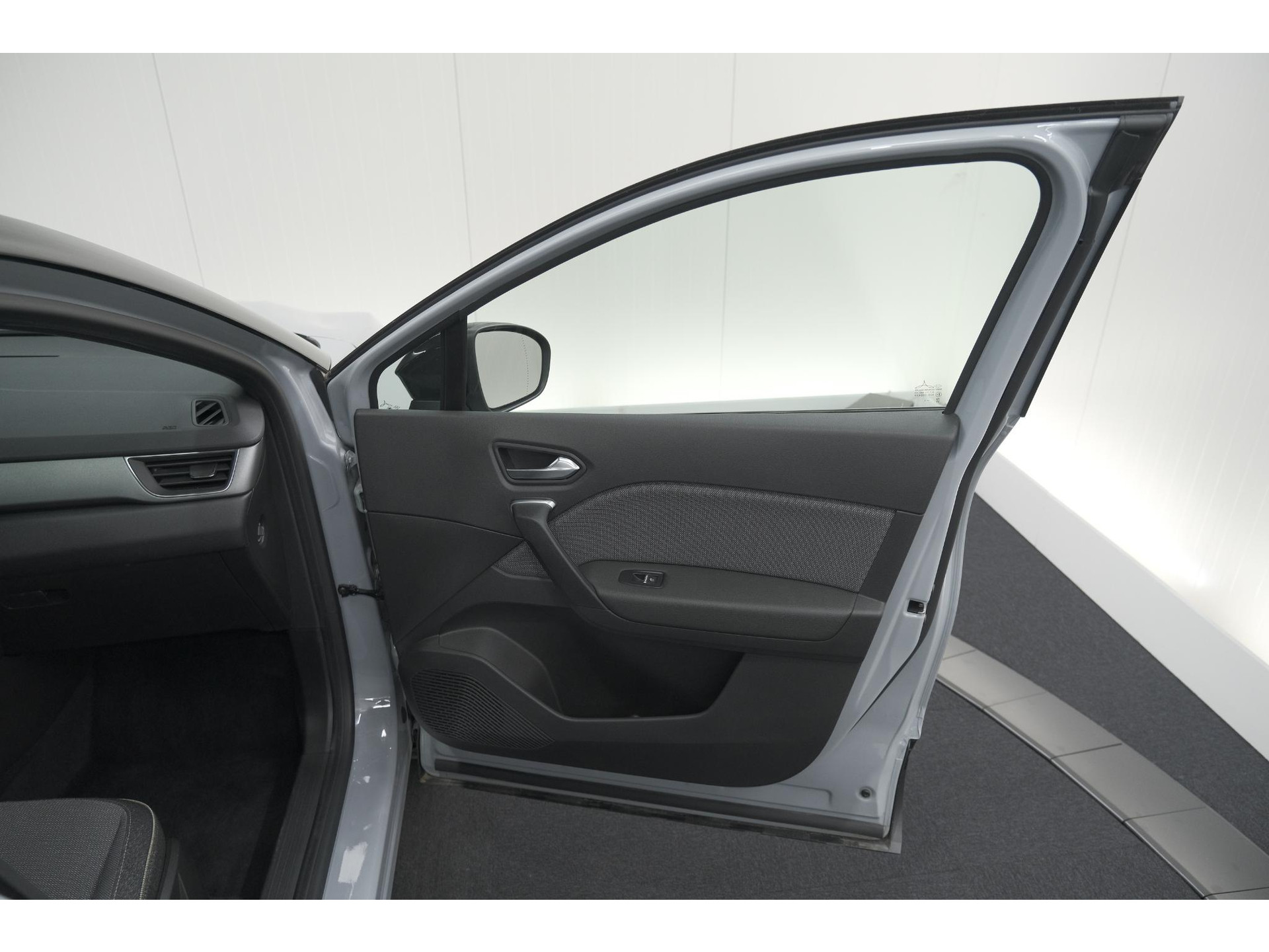 Renault Captur 1.8 E-Tech full hybrid 160 techno | Camera | Adaptieve Cruise Control | Navigatie