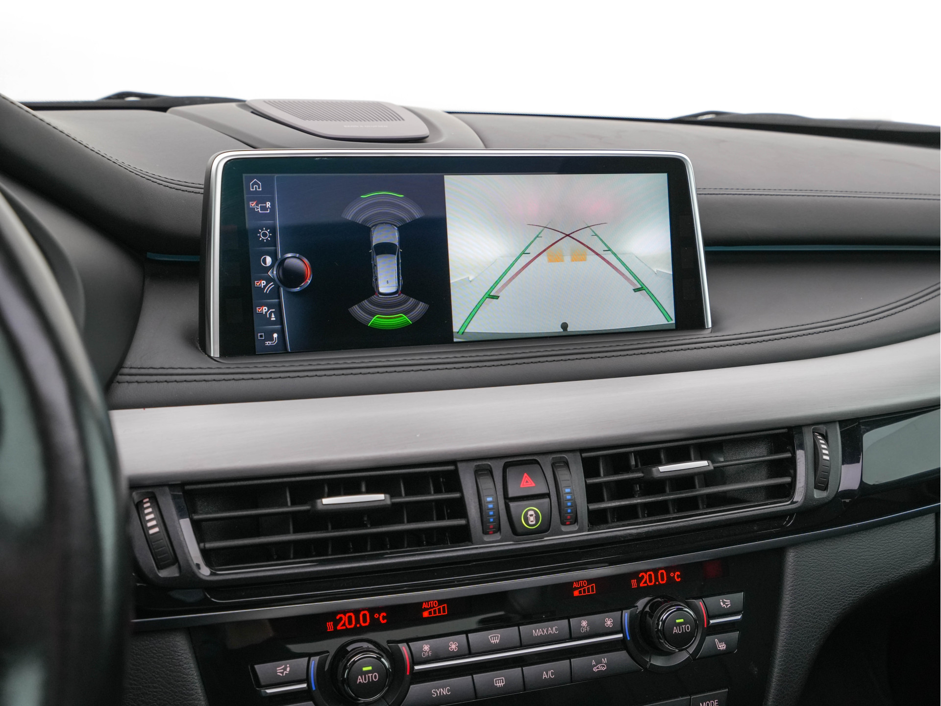 BMW X5 M50d M-Aerodinamica Aut. *PANO | HEAD-UP | LEATHER | ADAPTIVE-CRUISE | SOFT-CLOSE | BANG&OLUFSEN | TOP-VIEW | BLINDSPOT | NIGHT-VISION | MEMORY-PACK | DIGI-COCKPIT | HEATED-COMFORTSEATS | NAVI-FULLMAP |