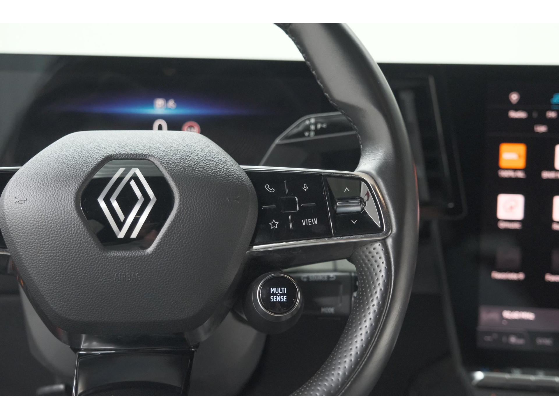 Renault Megane E-Tech EV60 220 Charge Techno | Adaptieve Cruise Control | Winterpakket | Dodehoekdetectie | Harman Kardon