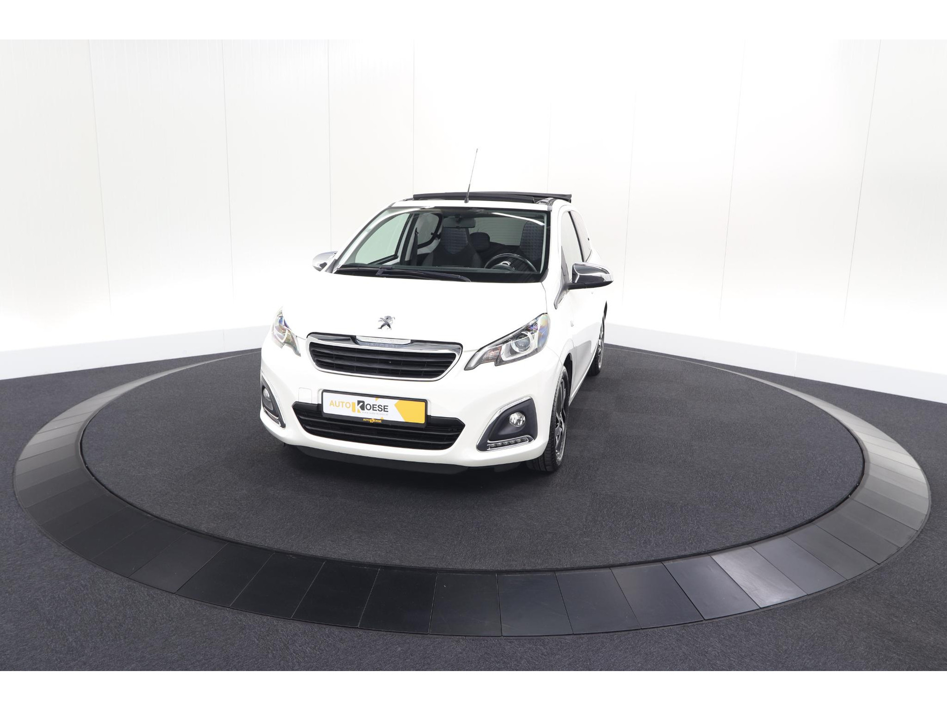 Peugeot 108 1.0 e-VTi Allure TOP! | Elektrisch Vouwdak | Camera | Navigatie | Climate Control