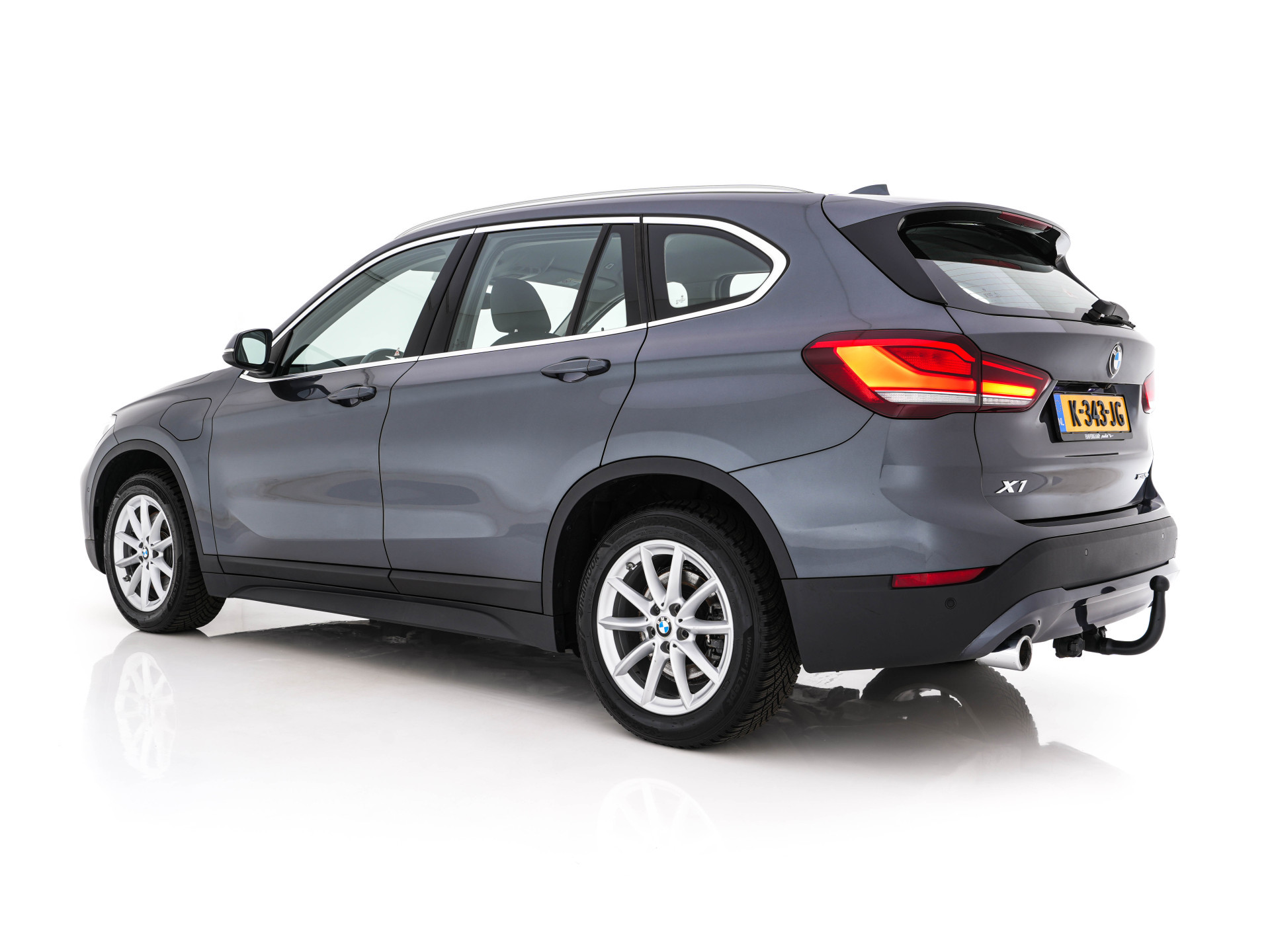 BMW X1 xDrive25e eDrive Edition ( Plug-In ) (INCL-BTW) *LEATHER | FULL-LED | HARMAN/KARDON | CAMERA | HEATED-COMFORTSEATS | NAVI-FULLMAP | ECC | KEYLESS |  PDC | CRUISE | DAB | TOWBAR | HEAD-UP | 17''ALU*