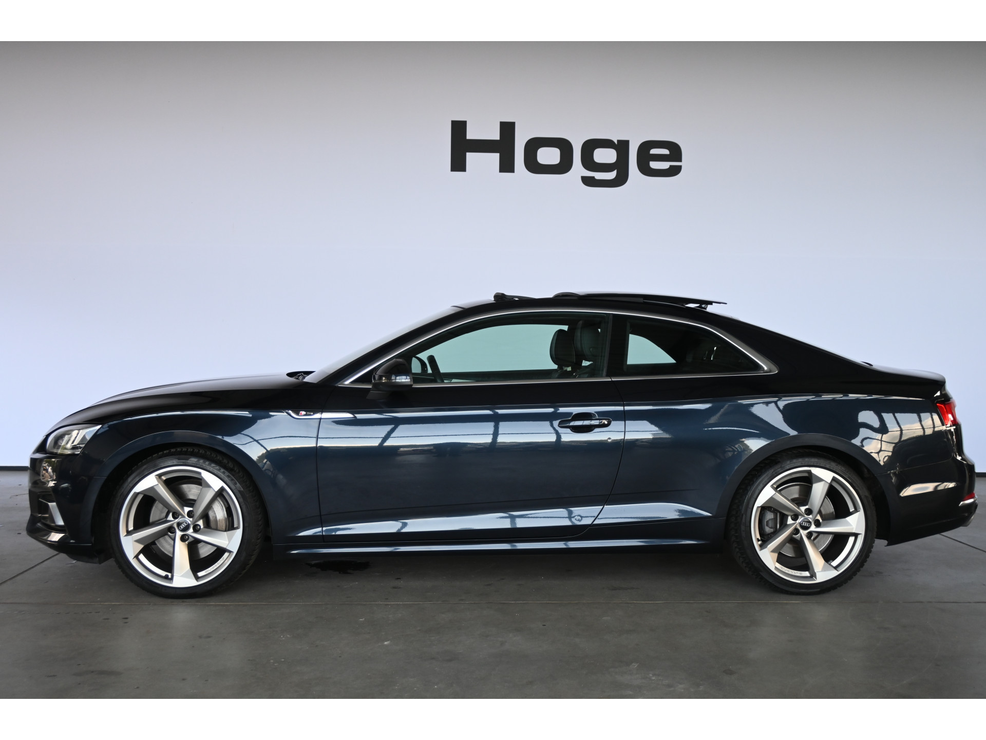 Audi A5 Coupé 2.0 TFSI Quattro Sport S-line Clima Panoramadak LED Adaptieve cruise B&O Navigatie 100% Onderhouden Inruil mogelijk